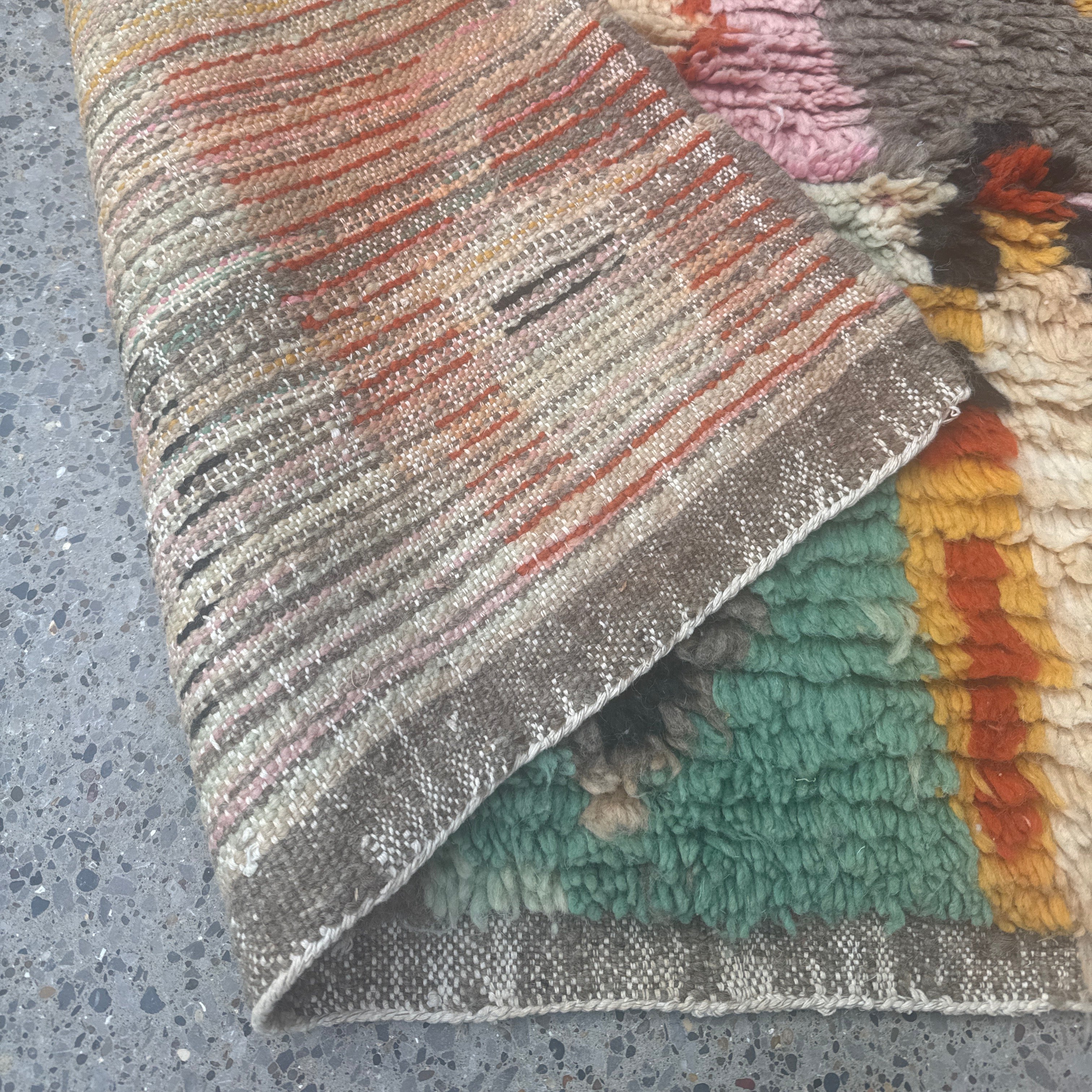 Boujaad Rug – Handmade Moroccan Berber Wool Rug 145 x 100 cm – Vintage Multicolour Abstract Design