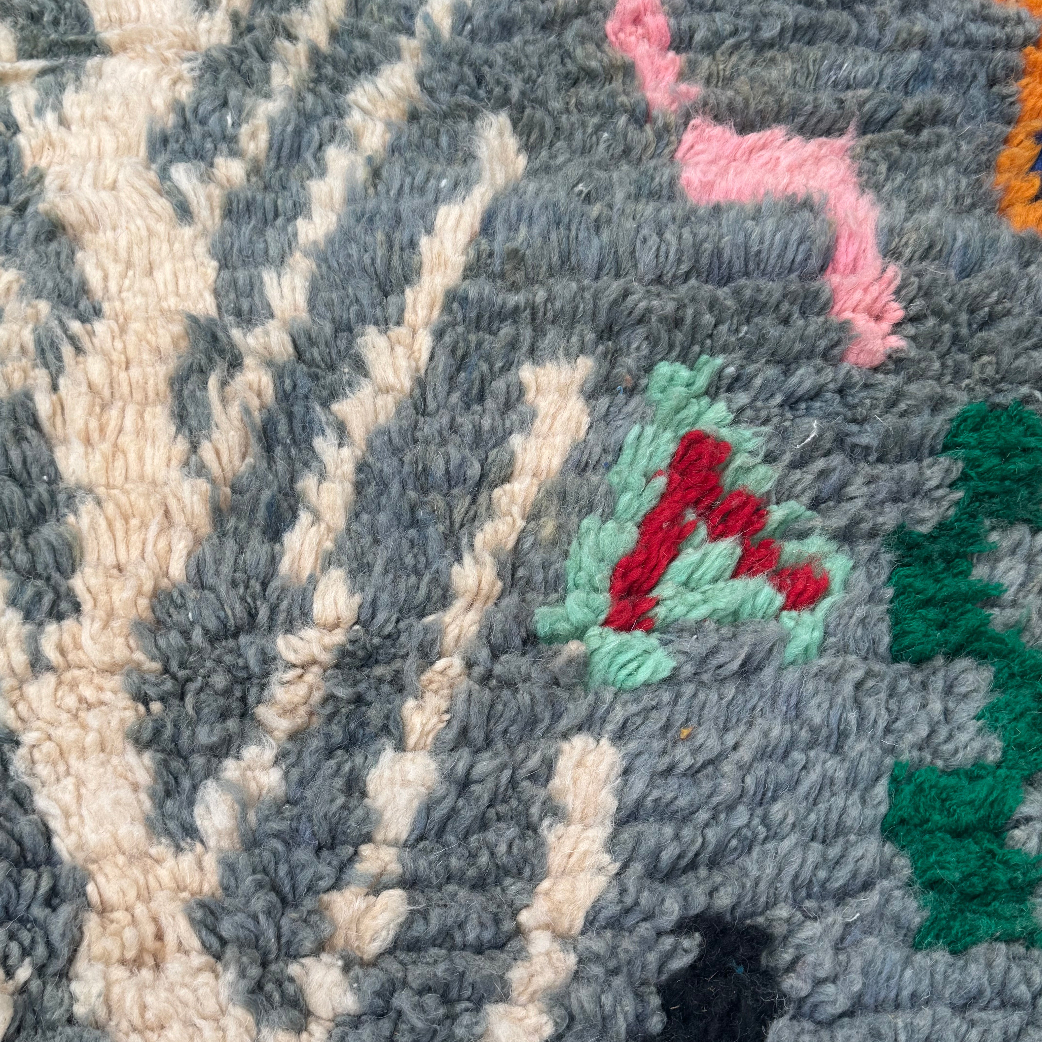 Boujaad Wool rug "Central diamond motif" 146 x 98 cm