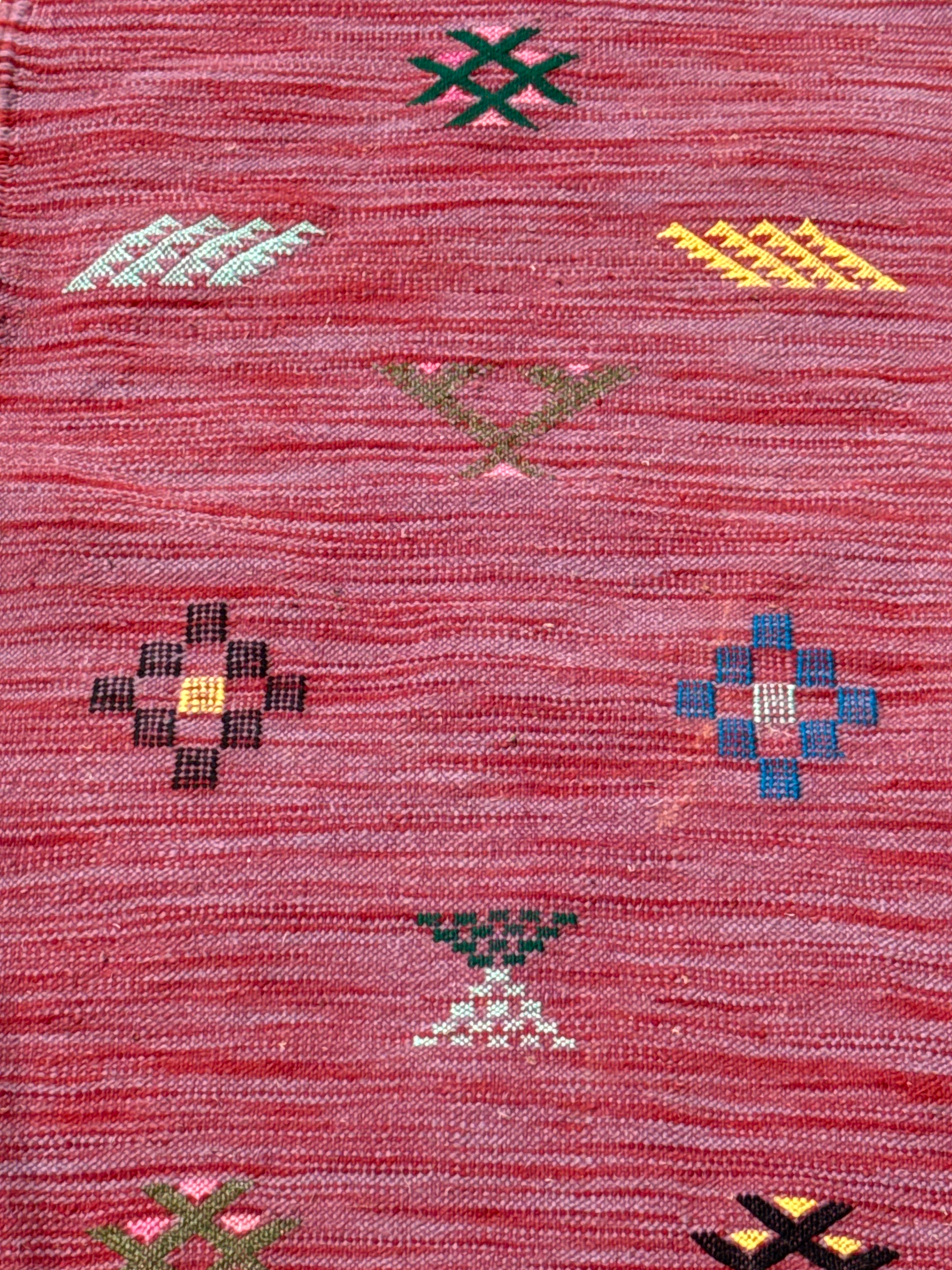 Taznakht Ranch Rug – Pomegranate Red – Small