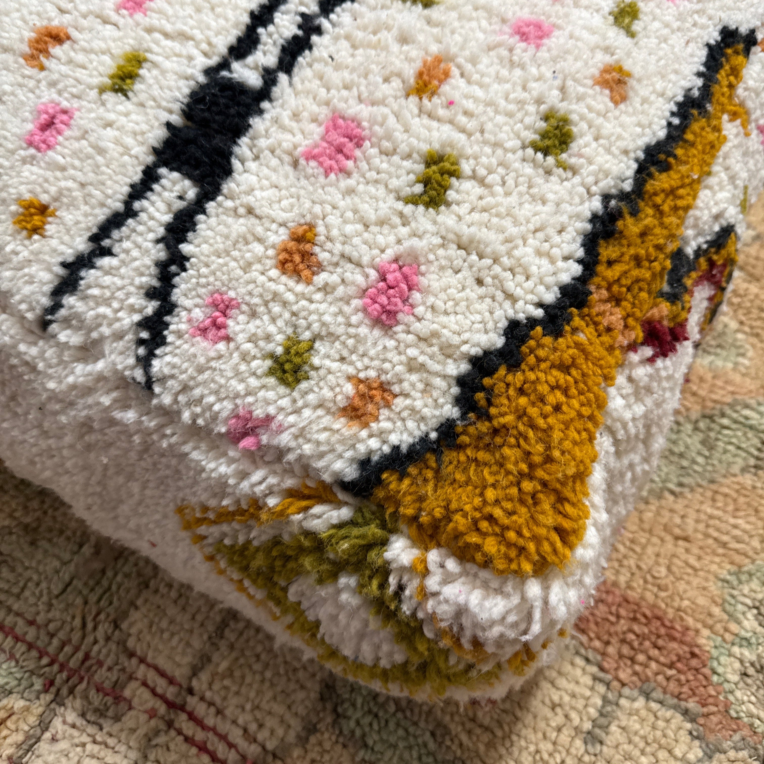 Vintage Moroccan Boujaad Pouffe – White with Multicolour Dots & Black Line (60×60×20 cm)