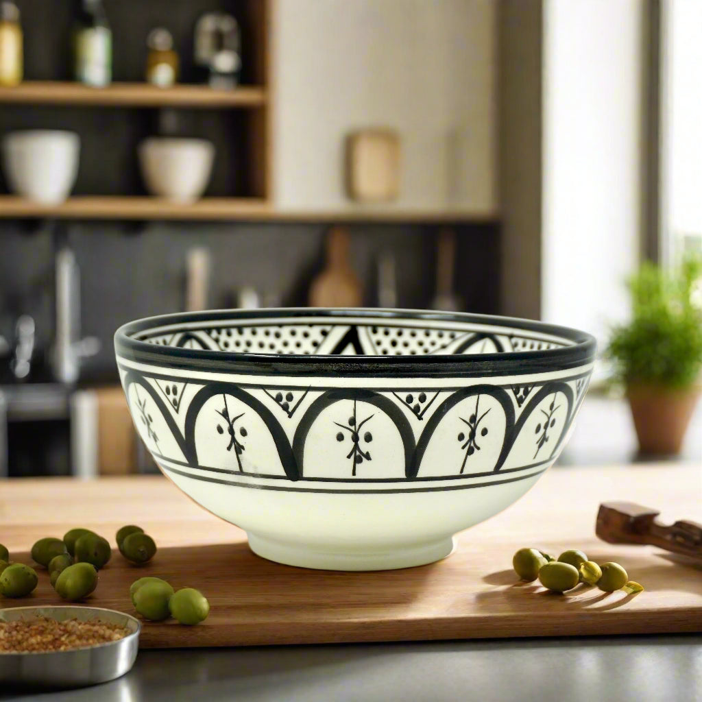 Hand-Painted Safa Ceramic Salad Bowl – Black & White