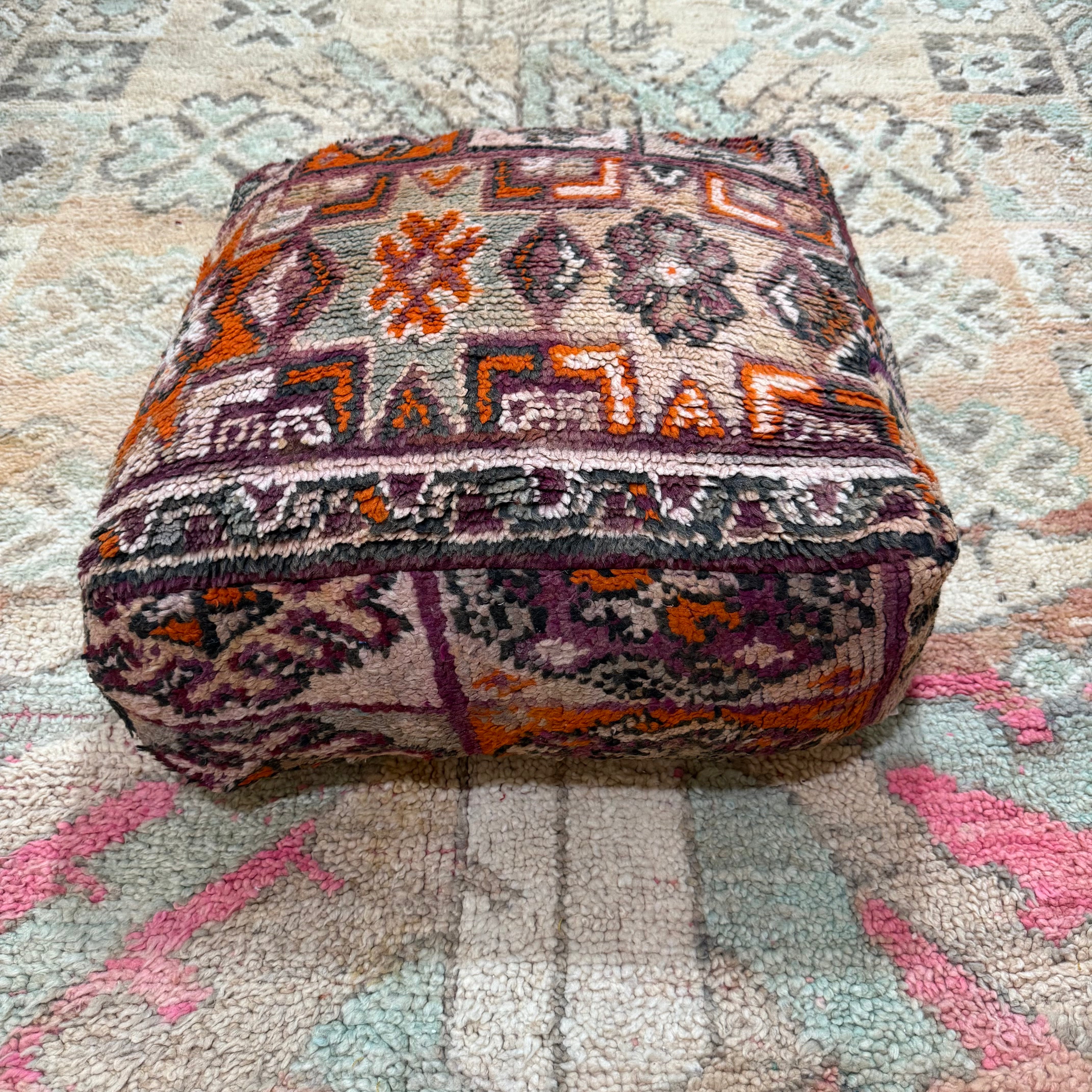 Vintage Boujad Pouffe – Warm Neutrals with Plum & Orange Tribal Motifs (60 × 60 × 20 cm)