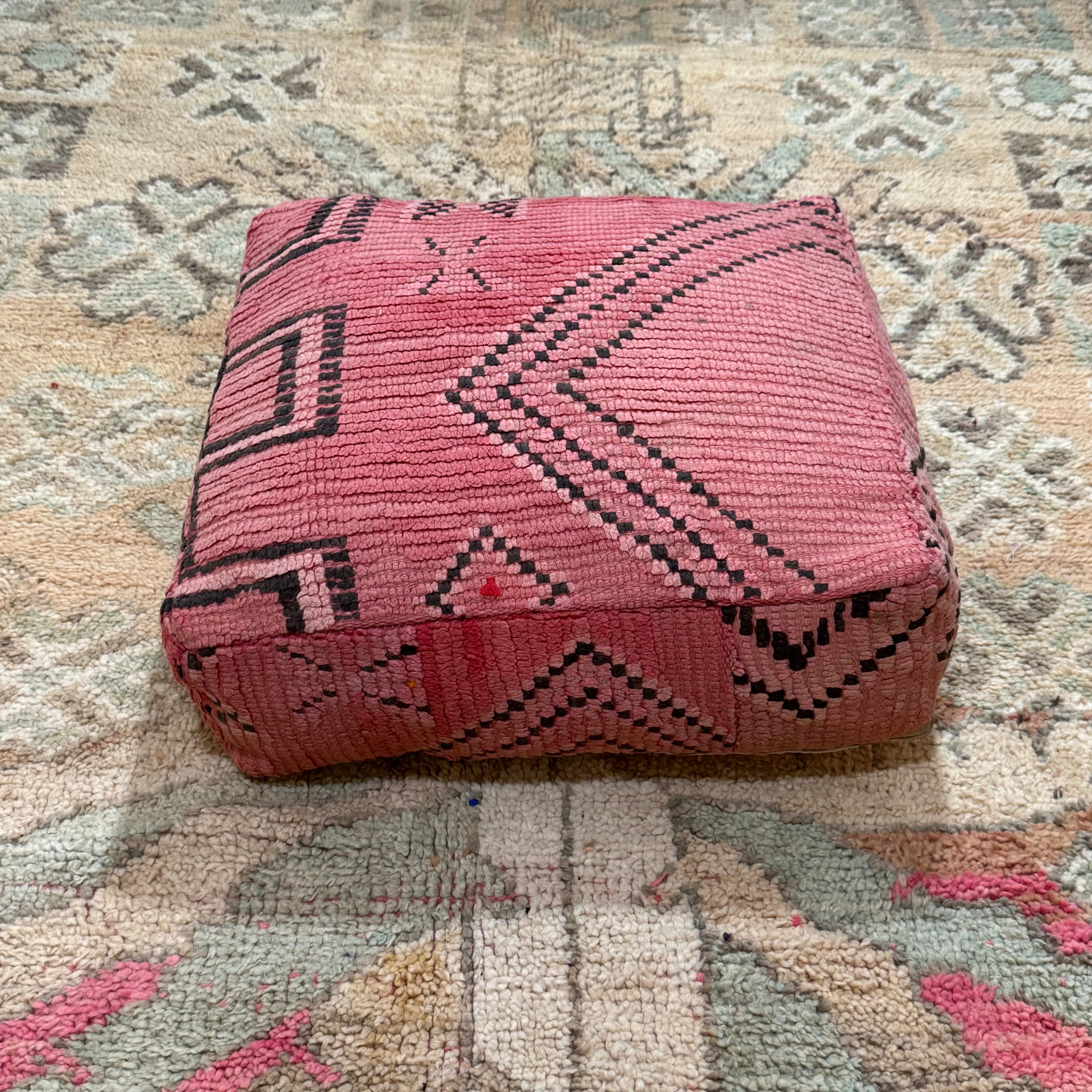 Vintage Boujad Pouffe – Soft Rose Pink with Bold Black Geometric Pattern (60 × 60 × 20 cm)