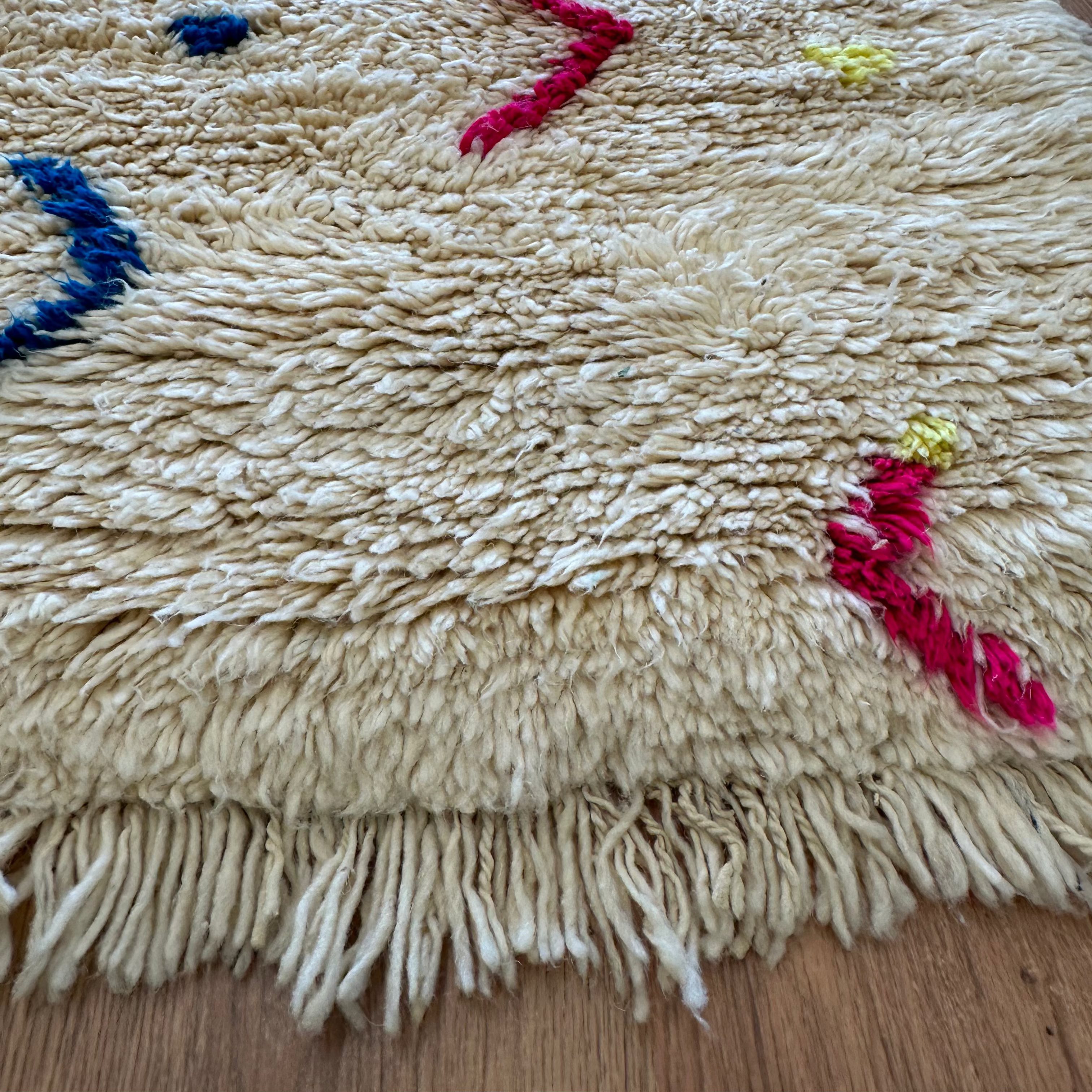 BENI OURAIN RUG 255 X 155 CM - Artisan Stories