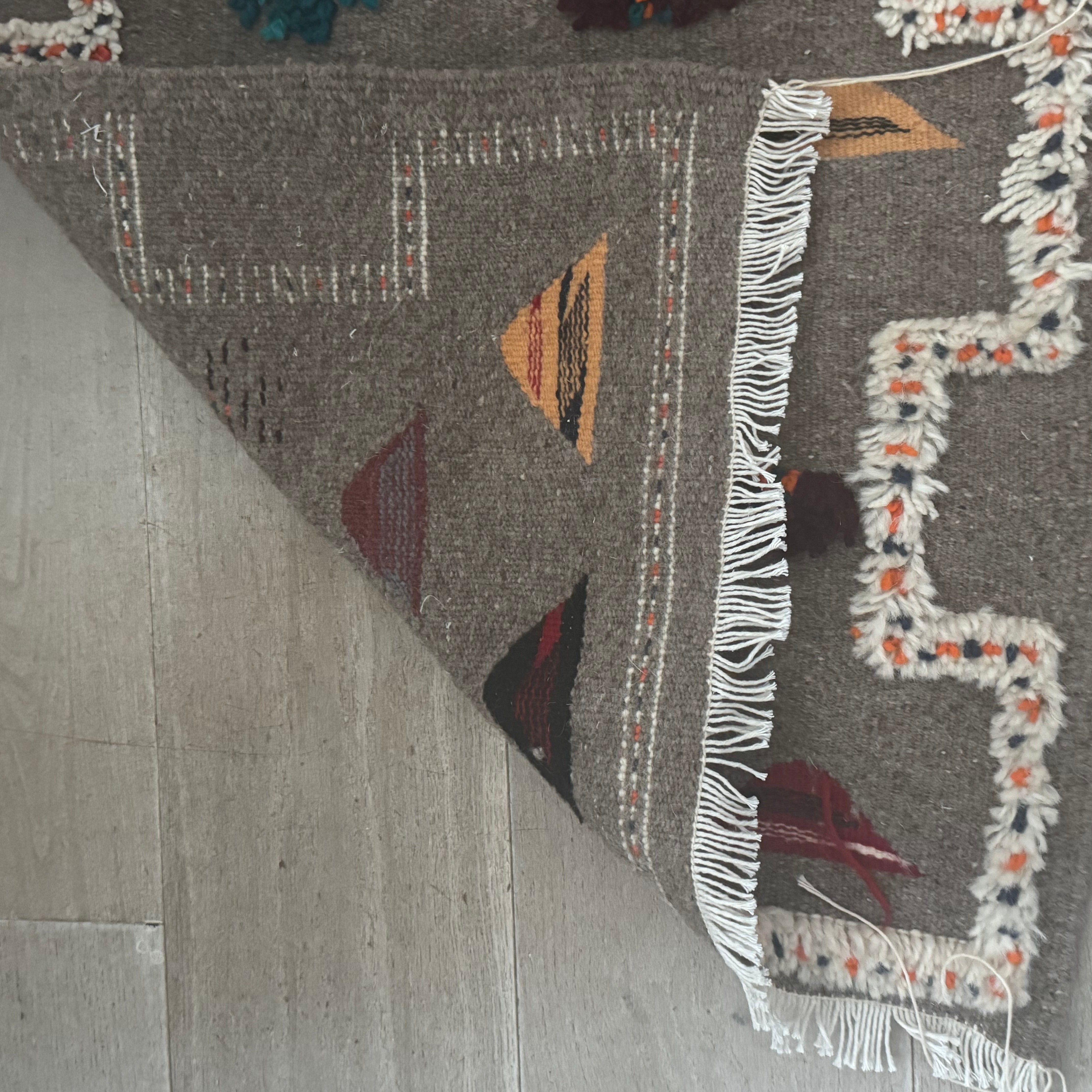 Taznakht Rug white trimming Ember Grey – Small