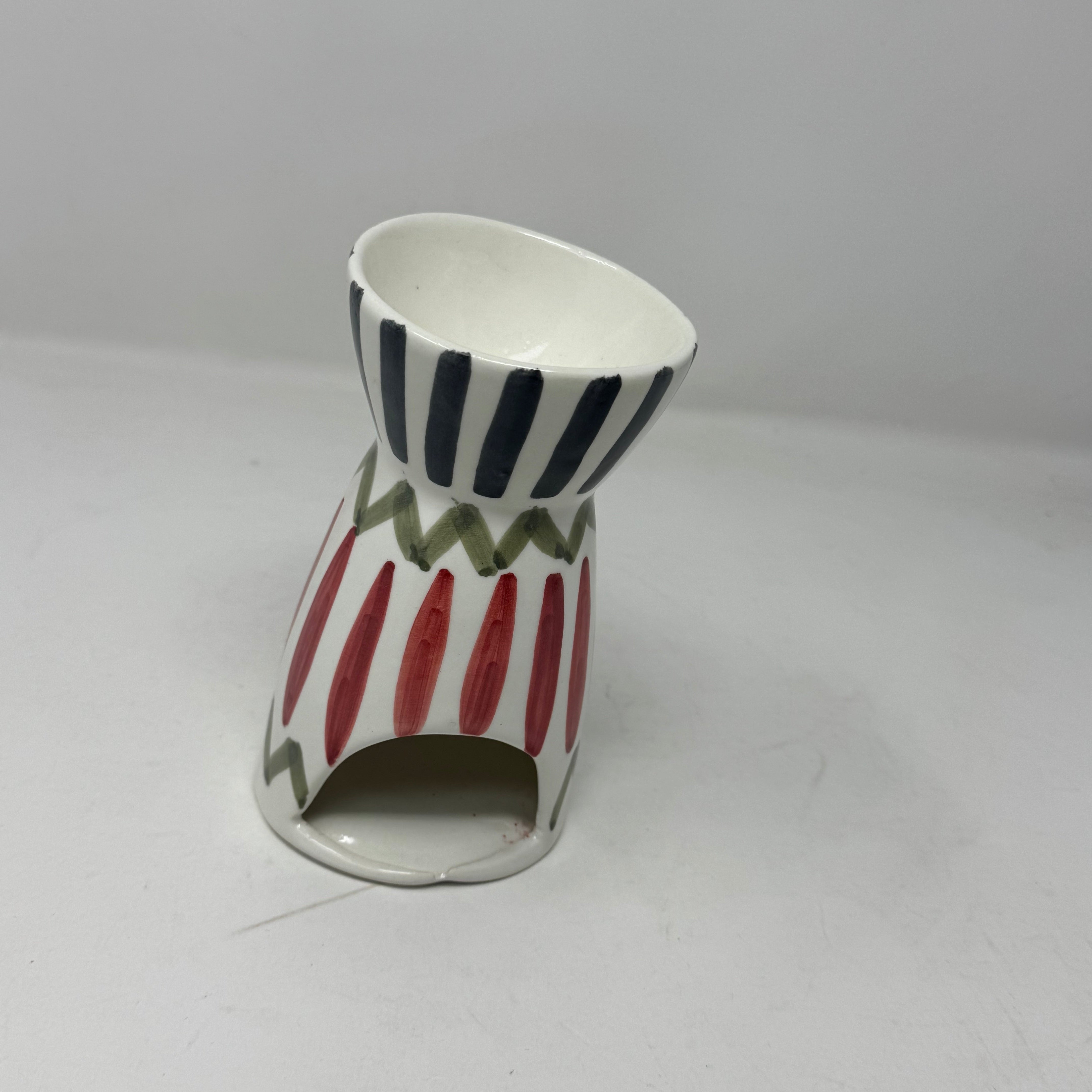 Hand-Painted Ceramic Oil Burner – Artisan Design