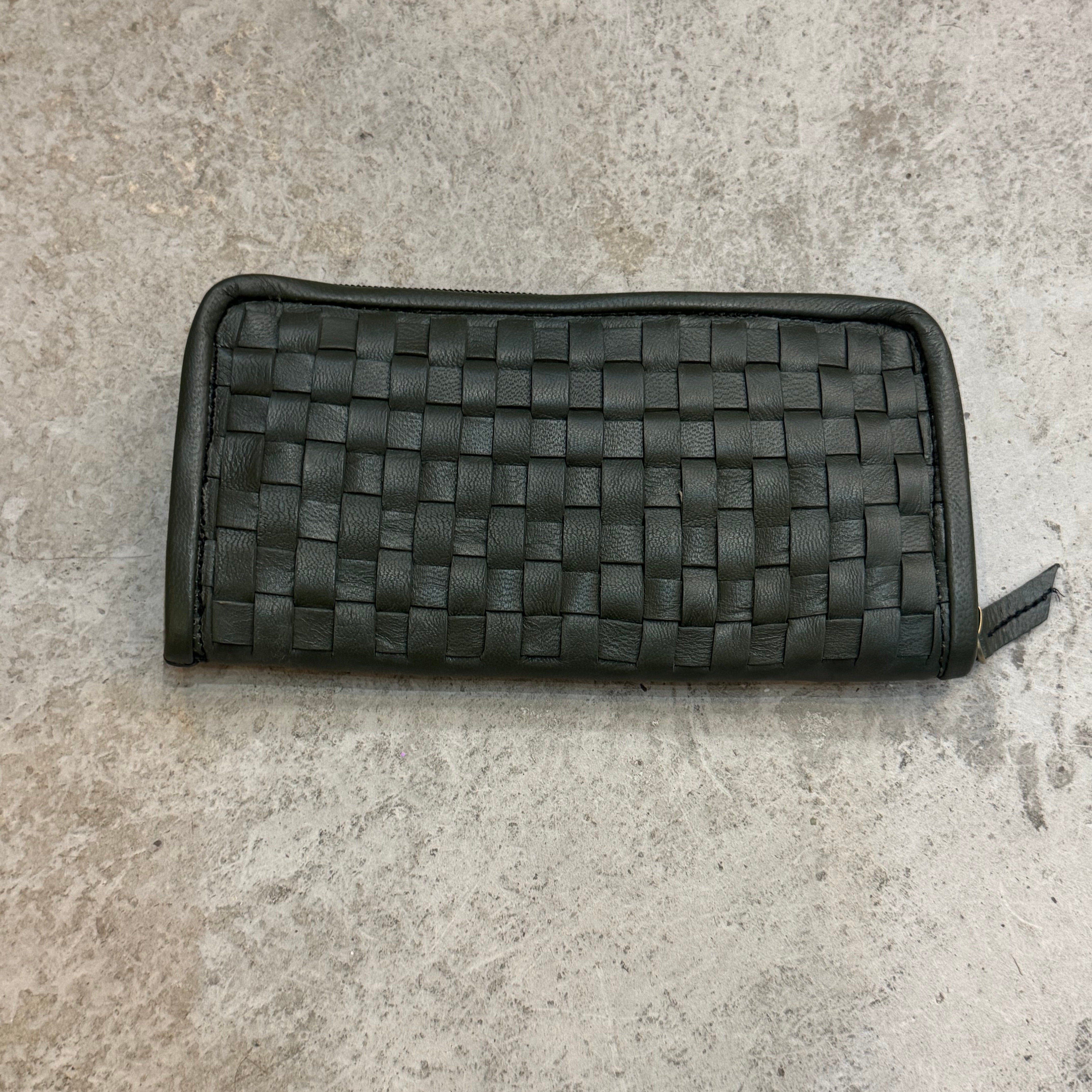 Handwoven Leather Zip-Around Clutch Wallet – Artisan Made (6 Colours)