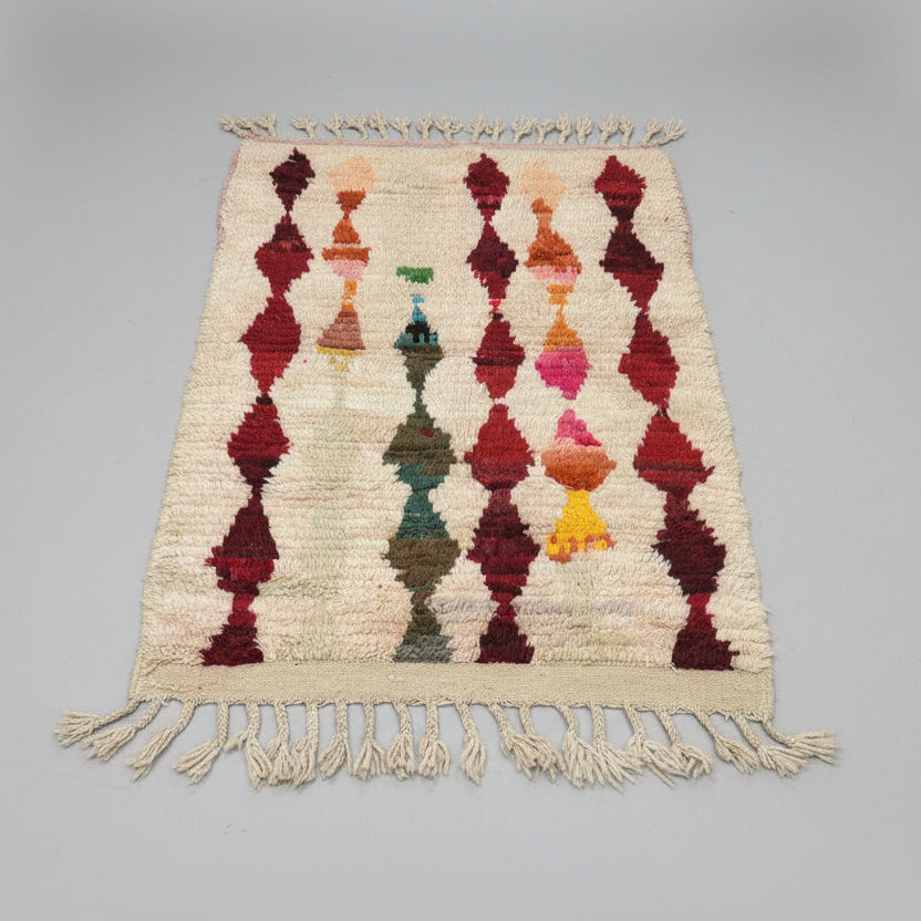 Boujaad Wool Rug “Rhythmic Totems” – 145 × 90 cm
