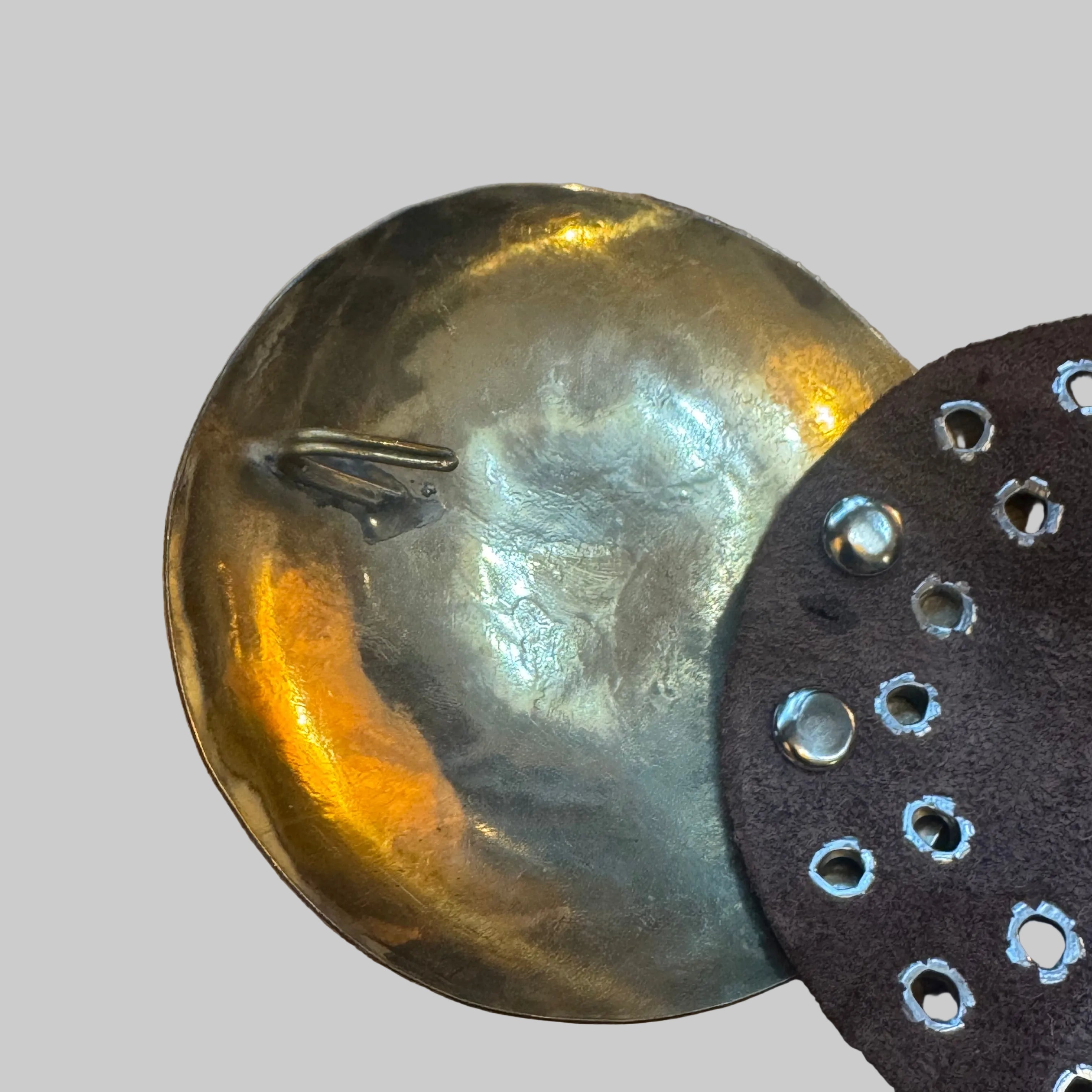 Artisan Leather Disc Belt in Brown