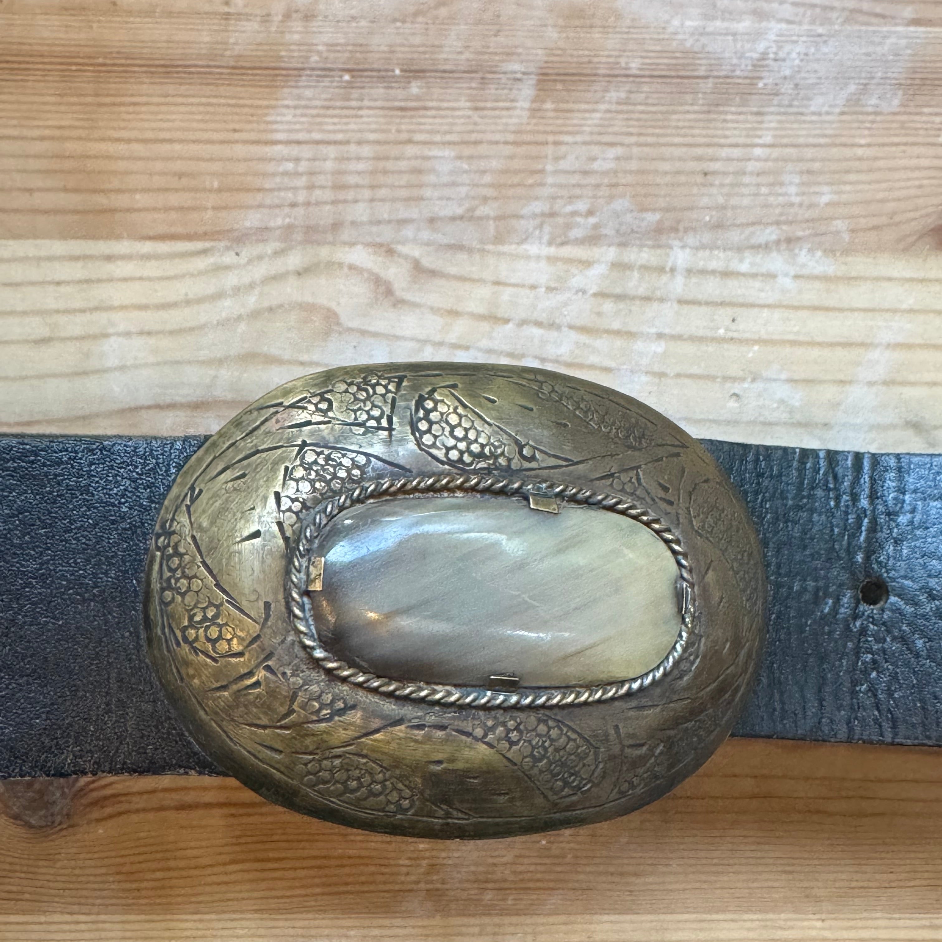 Heritage Western Leather Belt – Brass & Horn Buckle