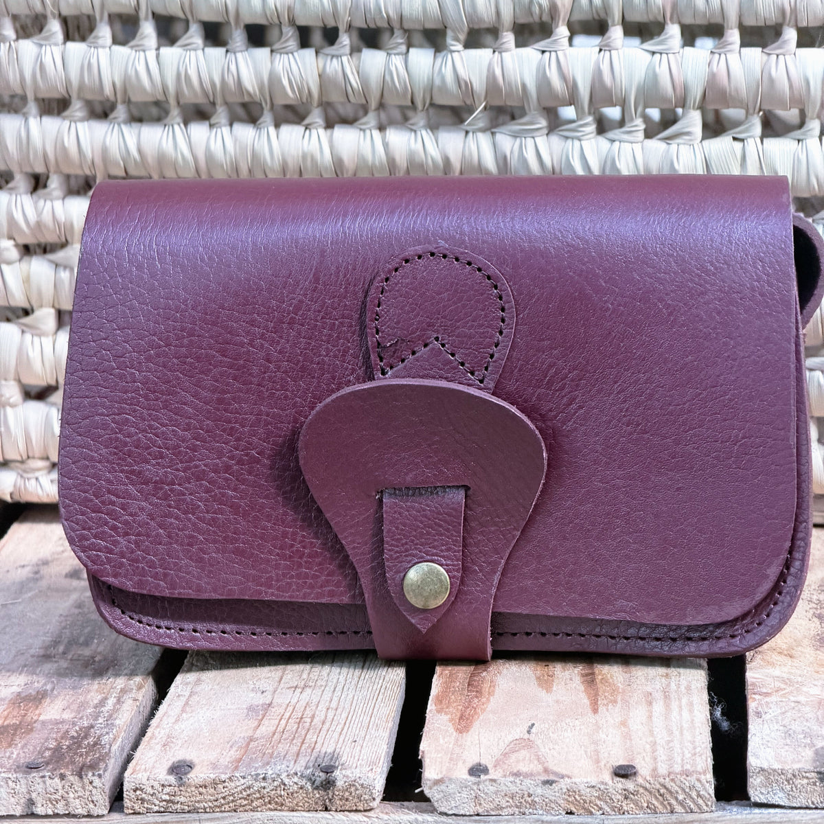 Noah Geldbörse Crossbody – Handgemachtes Vollnarbenleder – Gelb