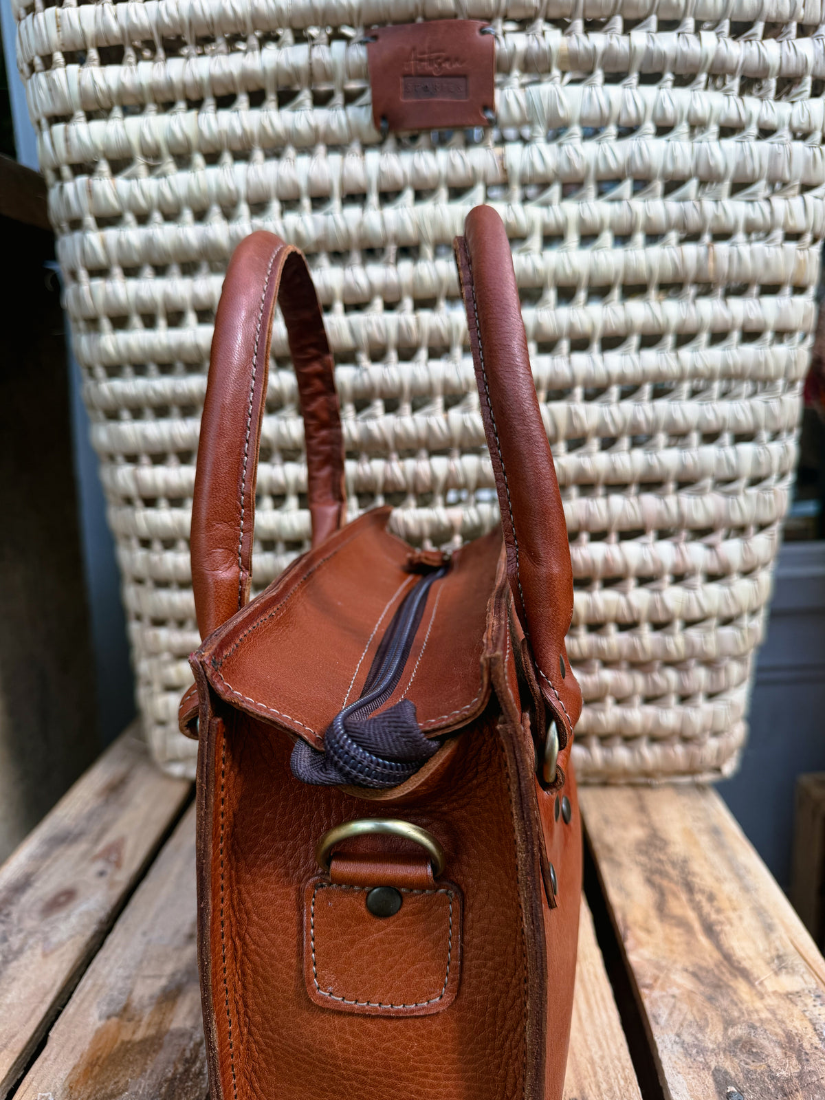 The Box Bag – Full-Grain Leather Crossbody Bag