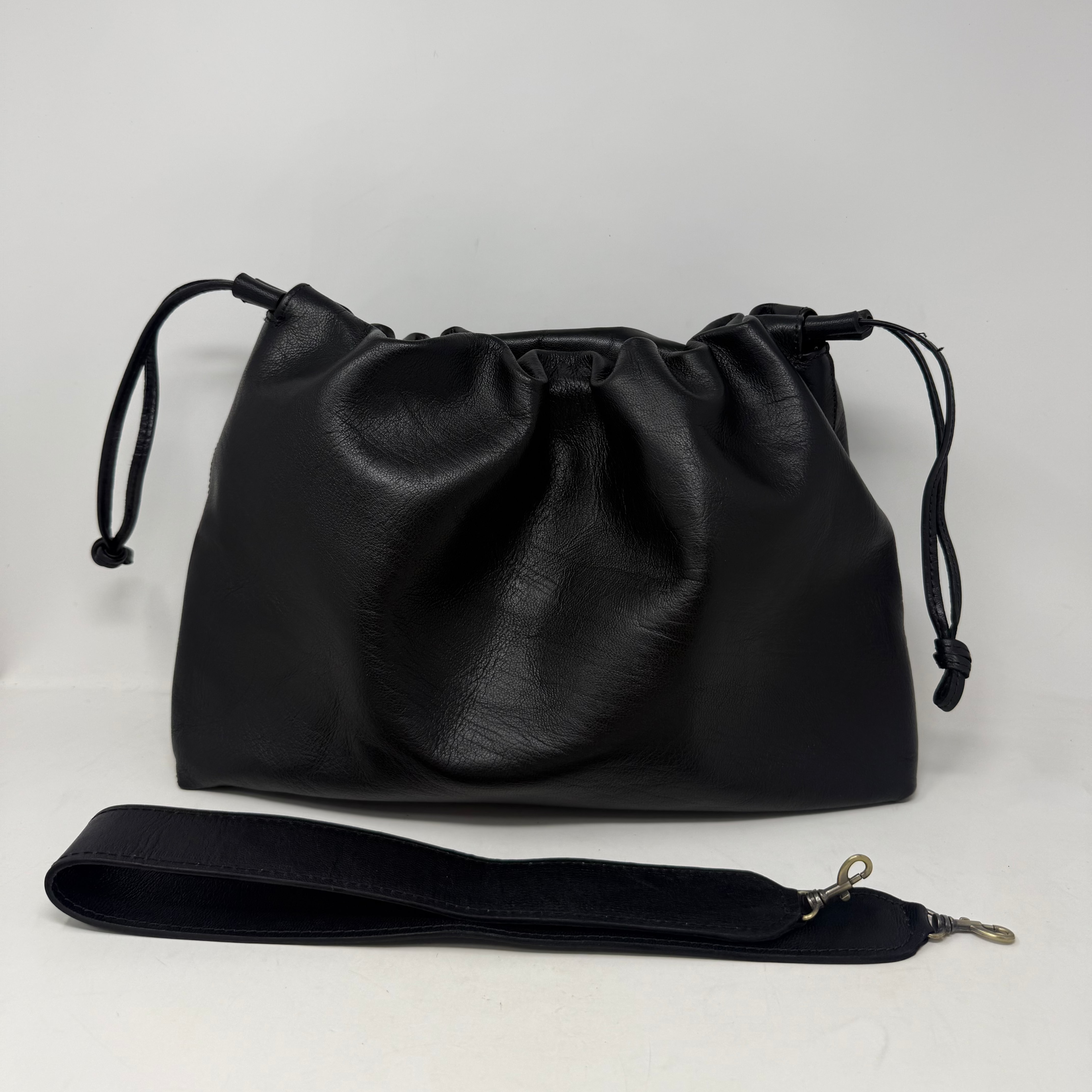 Handmade Leather Slouch Bag – Black