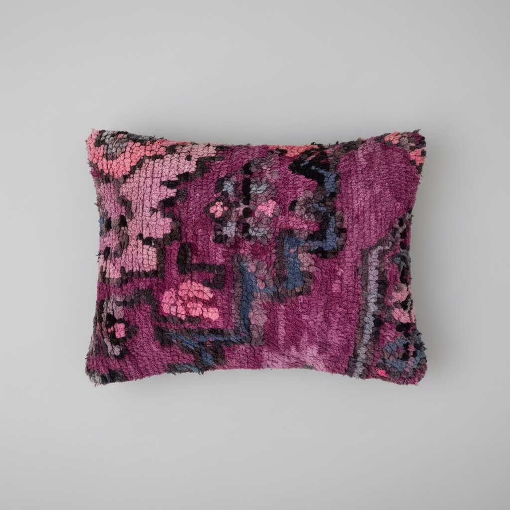 Handwoven Boujaad Cushion Cover – Deep Pink & Plum Pattern 57×39cm