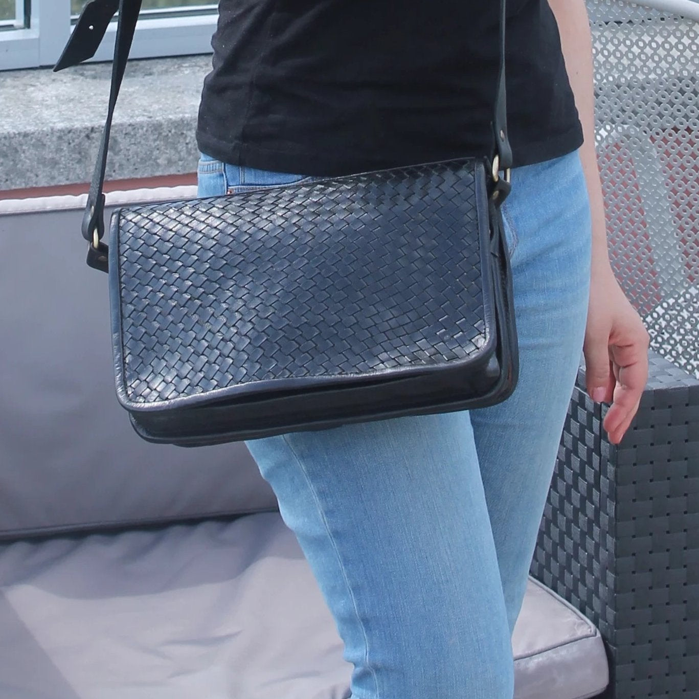 Charlotte Woven Leather Shoulder Bag black - Artisan Stories