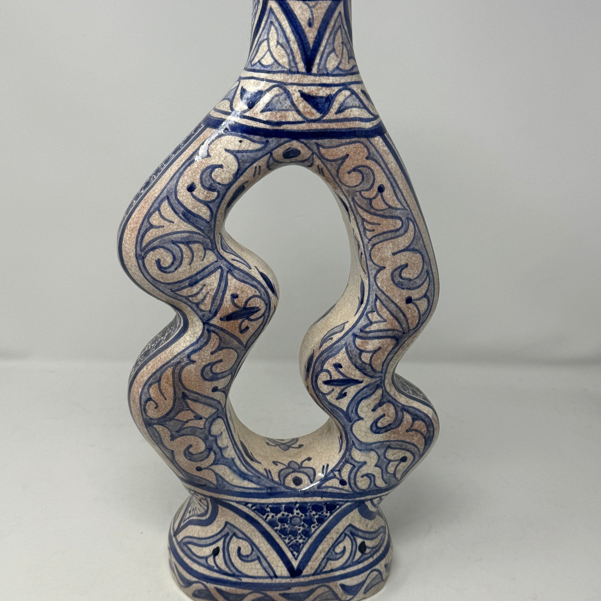 Large Antique vase - Artisan Stories