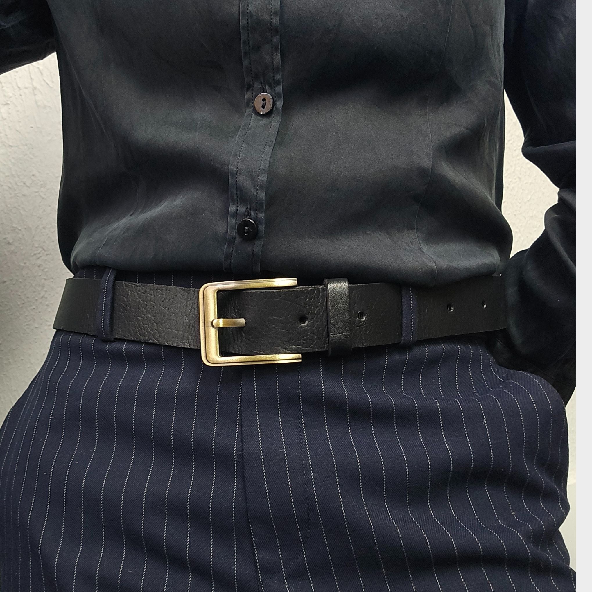 Leather jeans belt - Artisan Stories