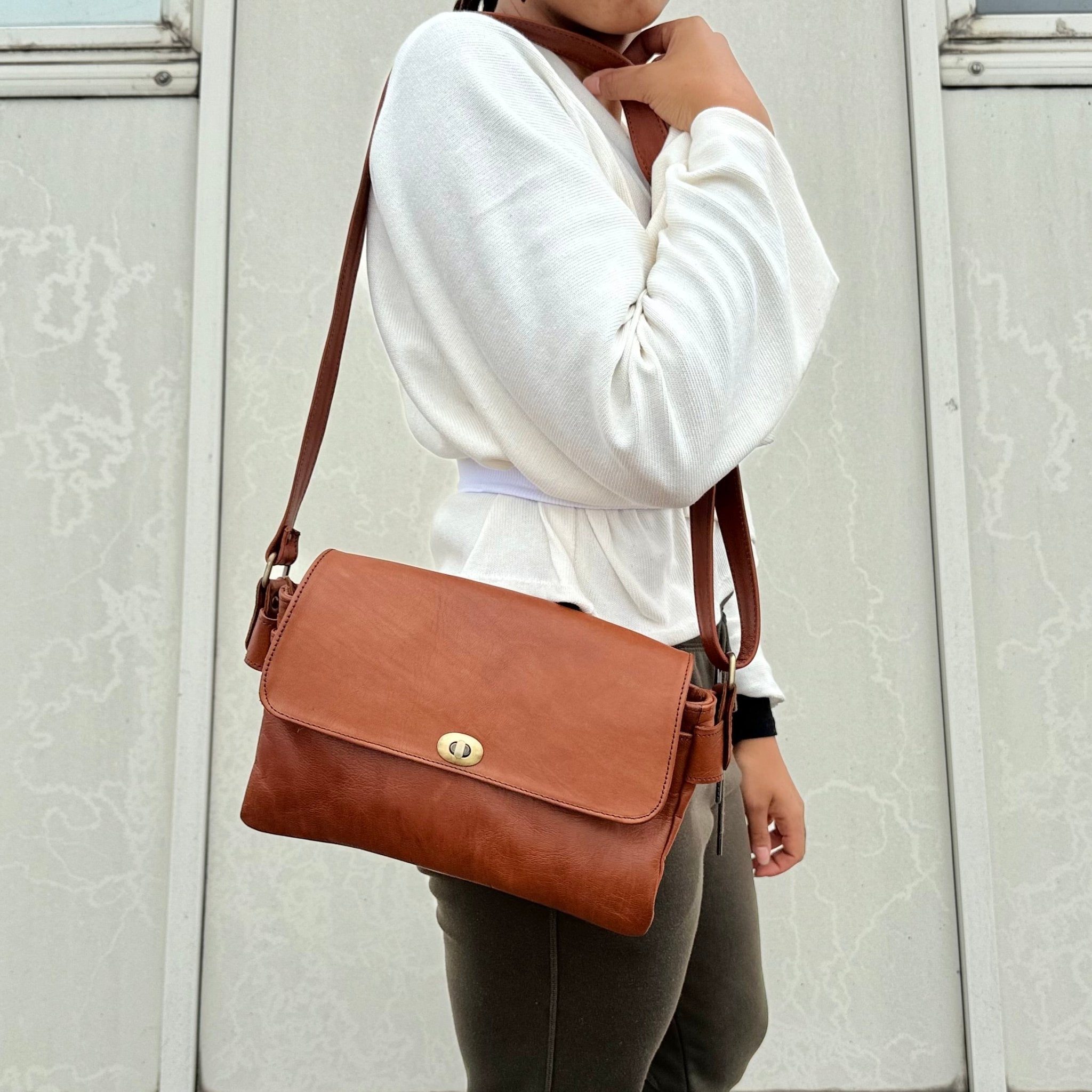 Multi - Compartment Women's Leather Handbag - Light brown - Artisan Stories