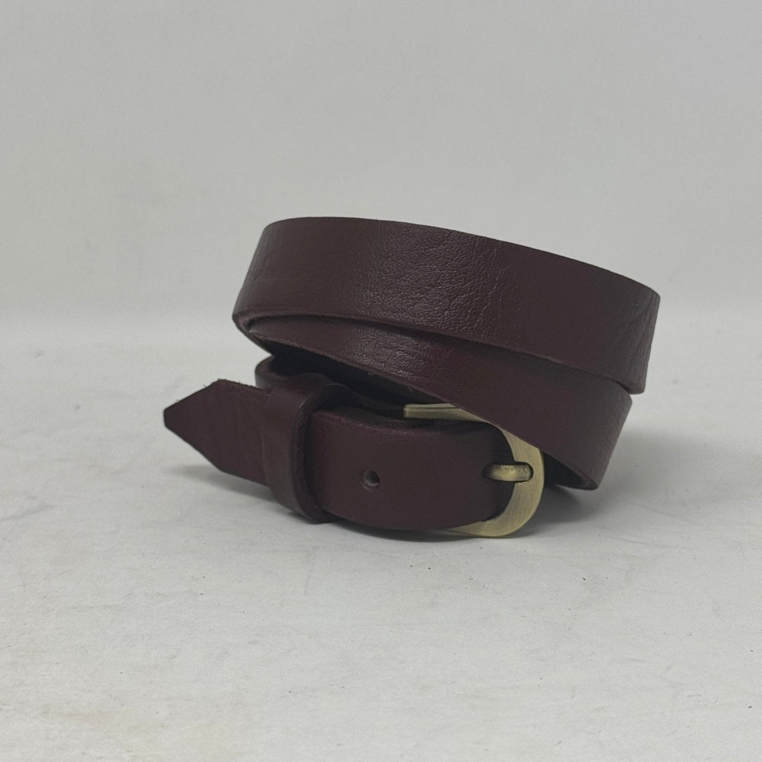 New Skinny leather belt - Artisan Stories