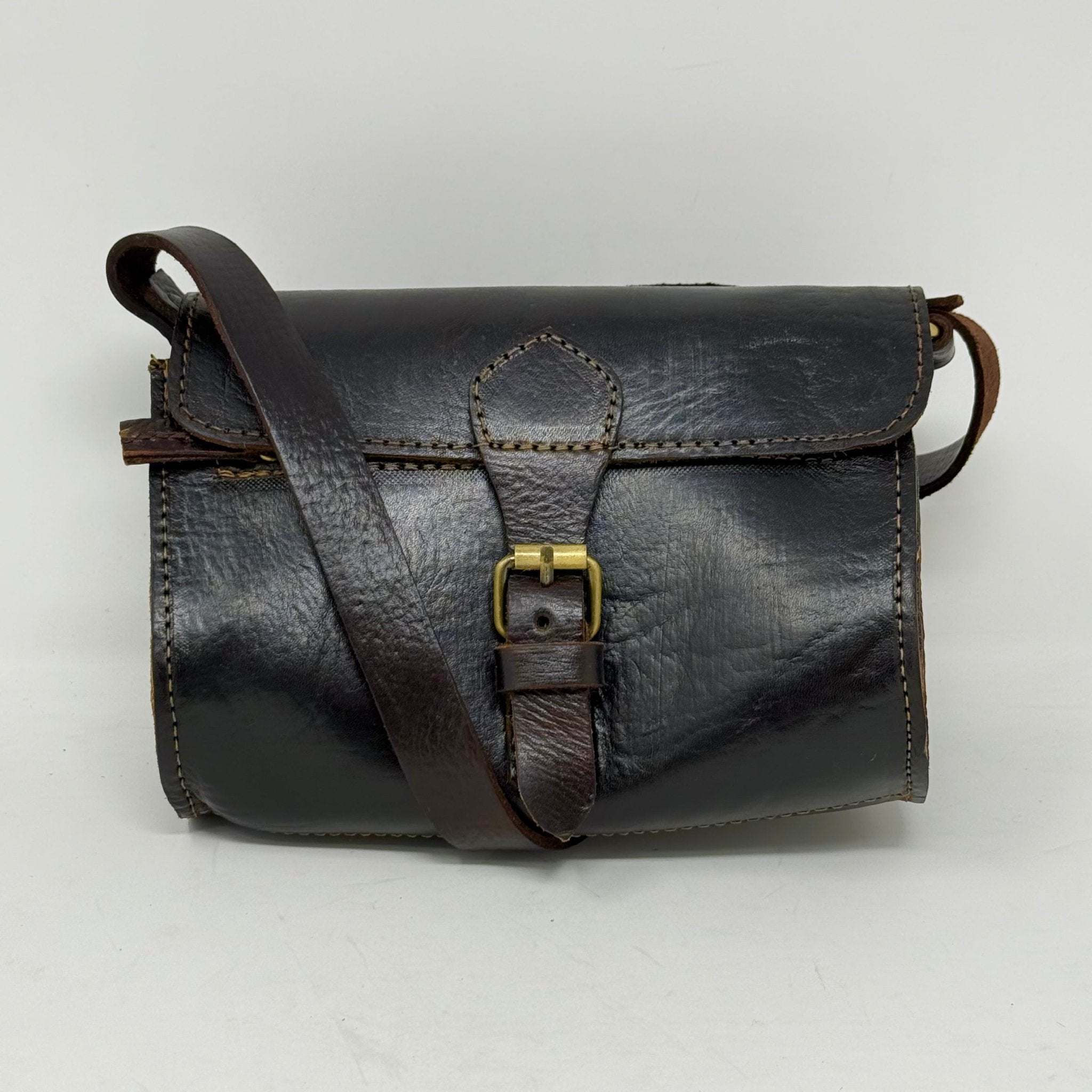 Pixie dark brown leather Barrel Bag - Artisan Stories