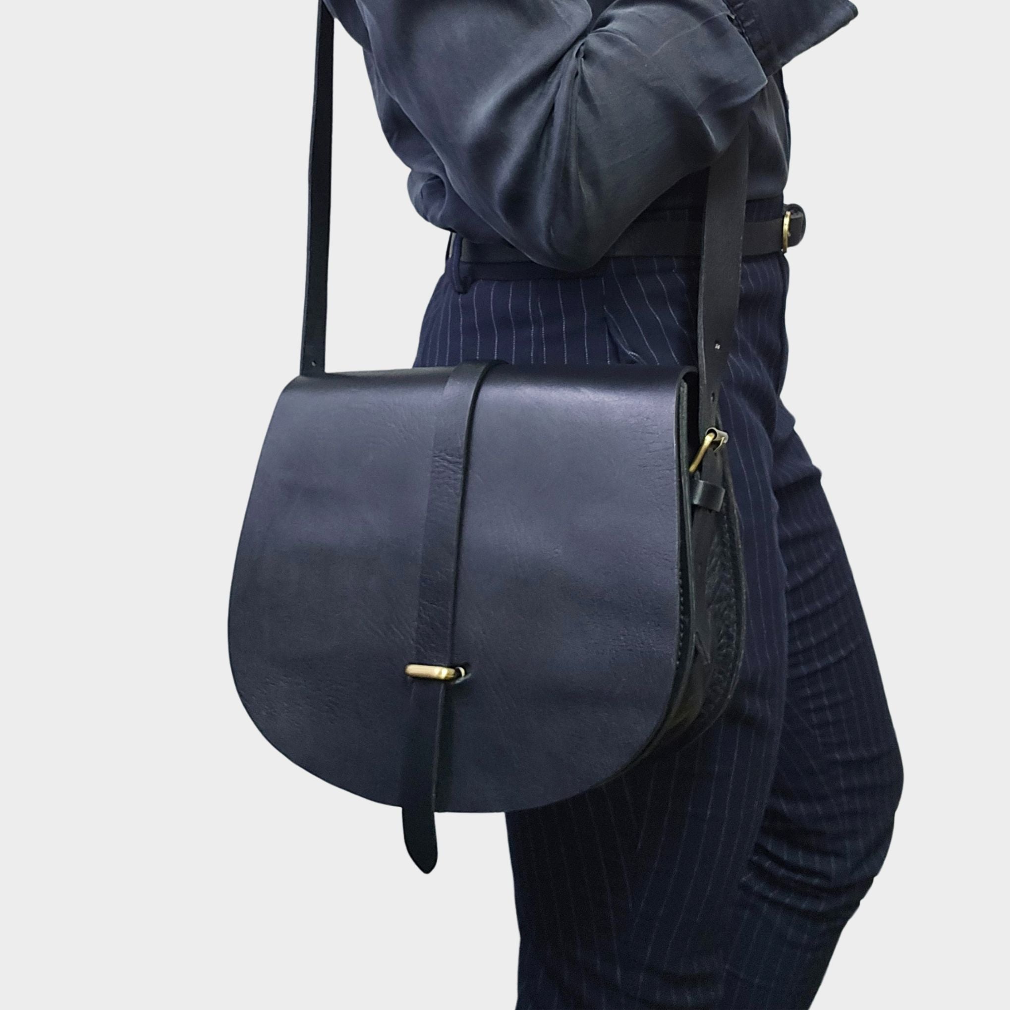 Sam Loop Black Leather Saddle Bag - Artisan Stories