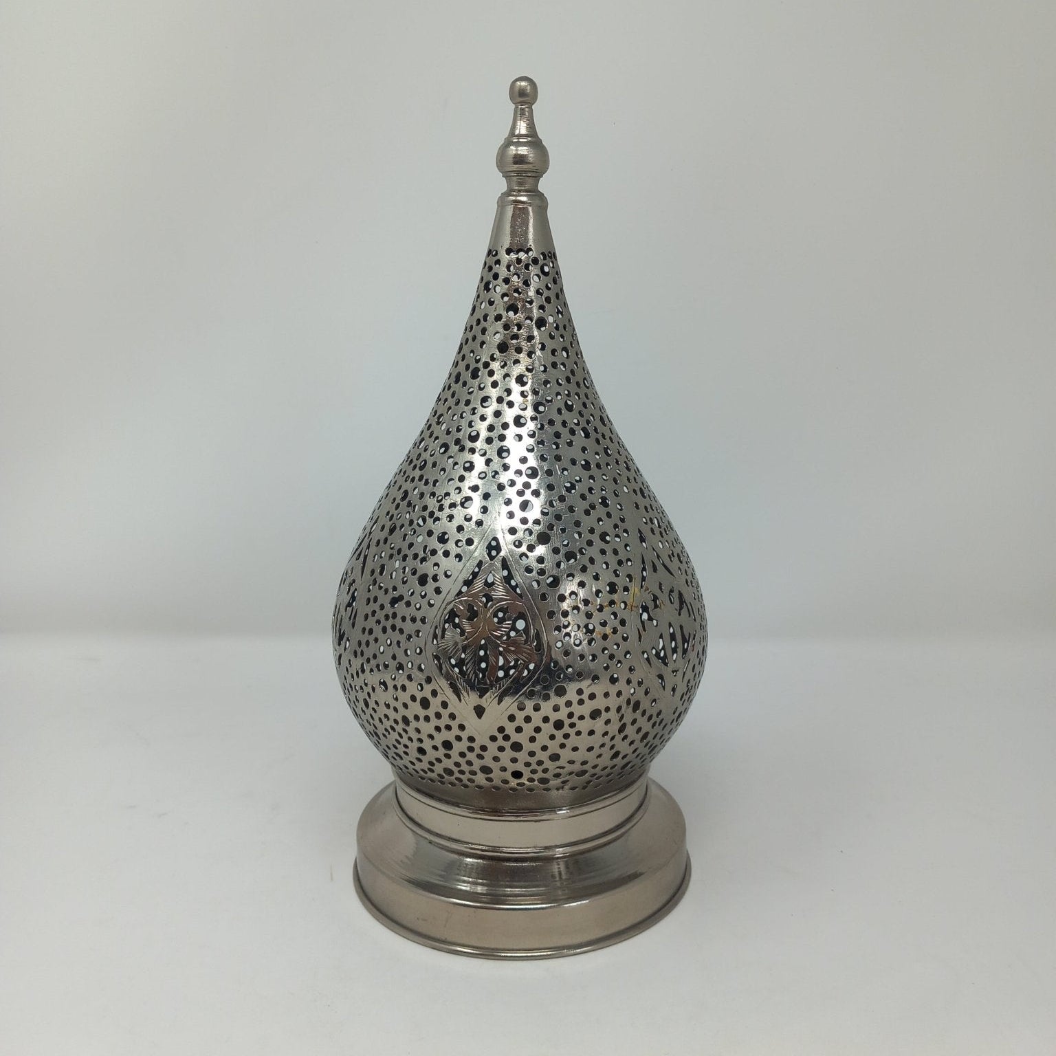 Silver Brass small tear shape patterned Filigree table lamp - Artisan Stories