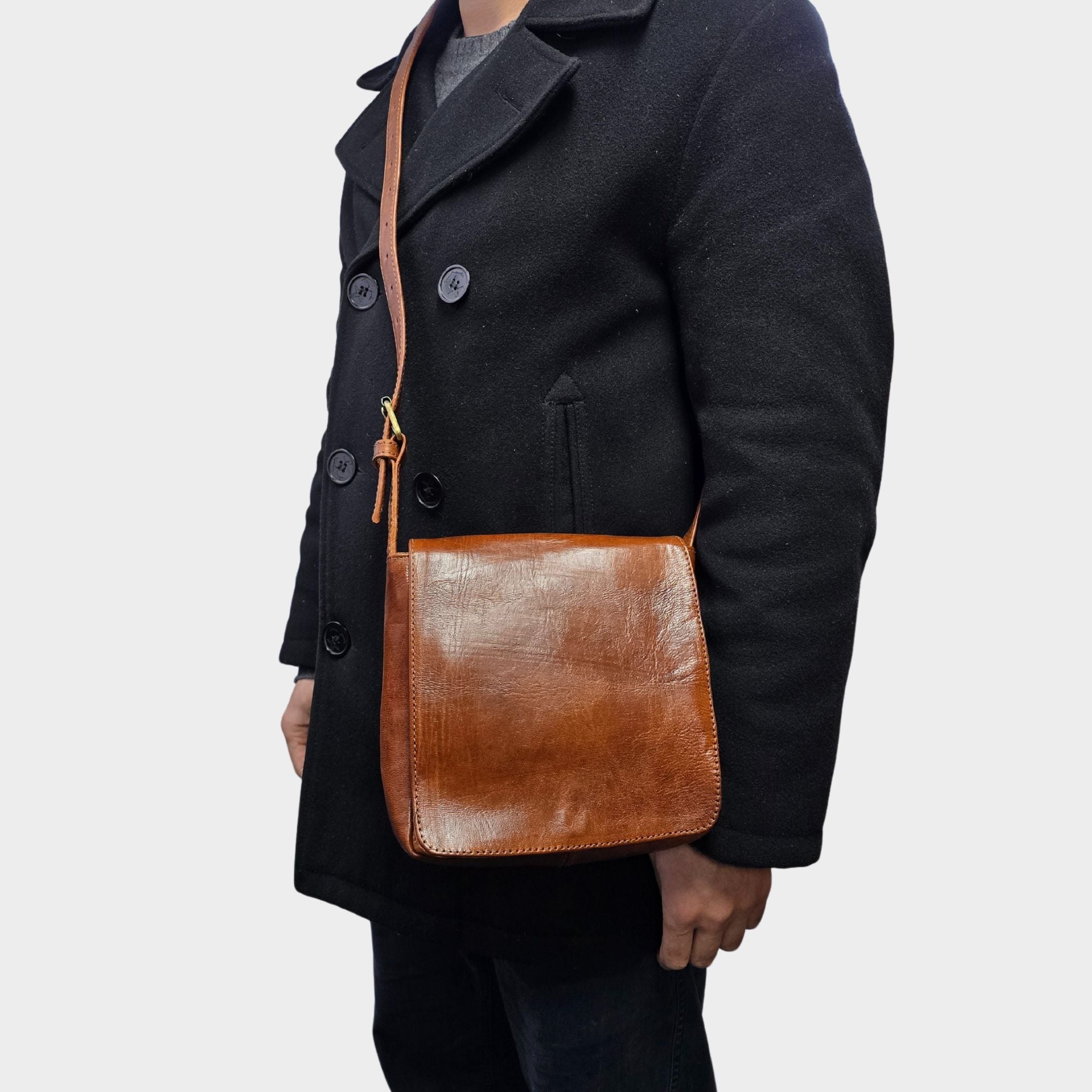 Small Light Brown Harley Leather Bag - Artisan Stories