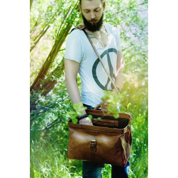 Doctor Bag - Tan - Artisan Stories