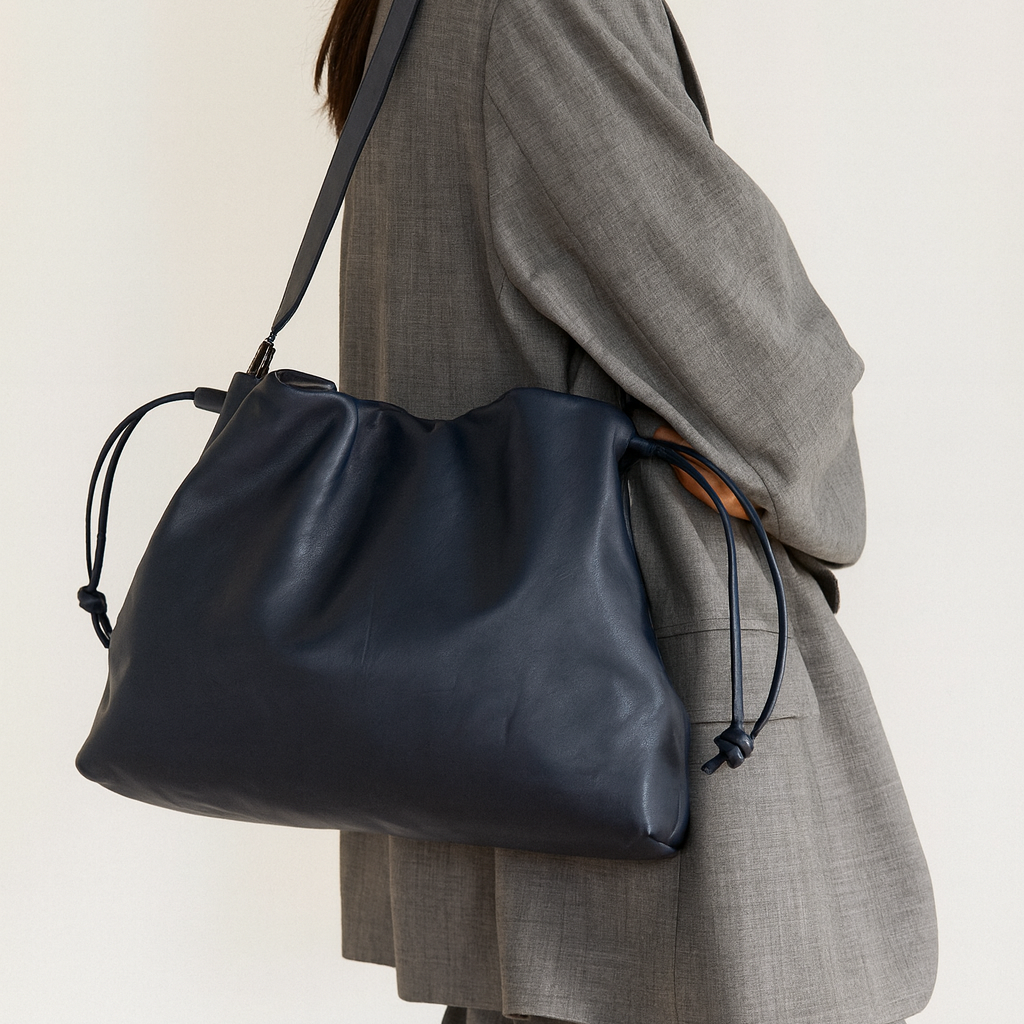 Handbags & Totes
