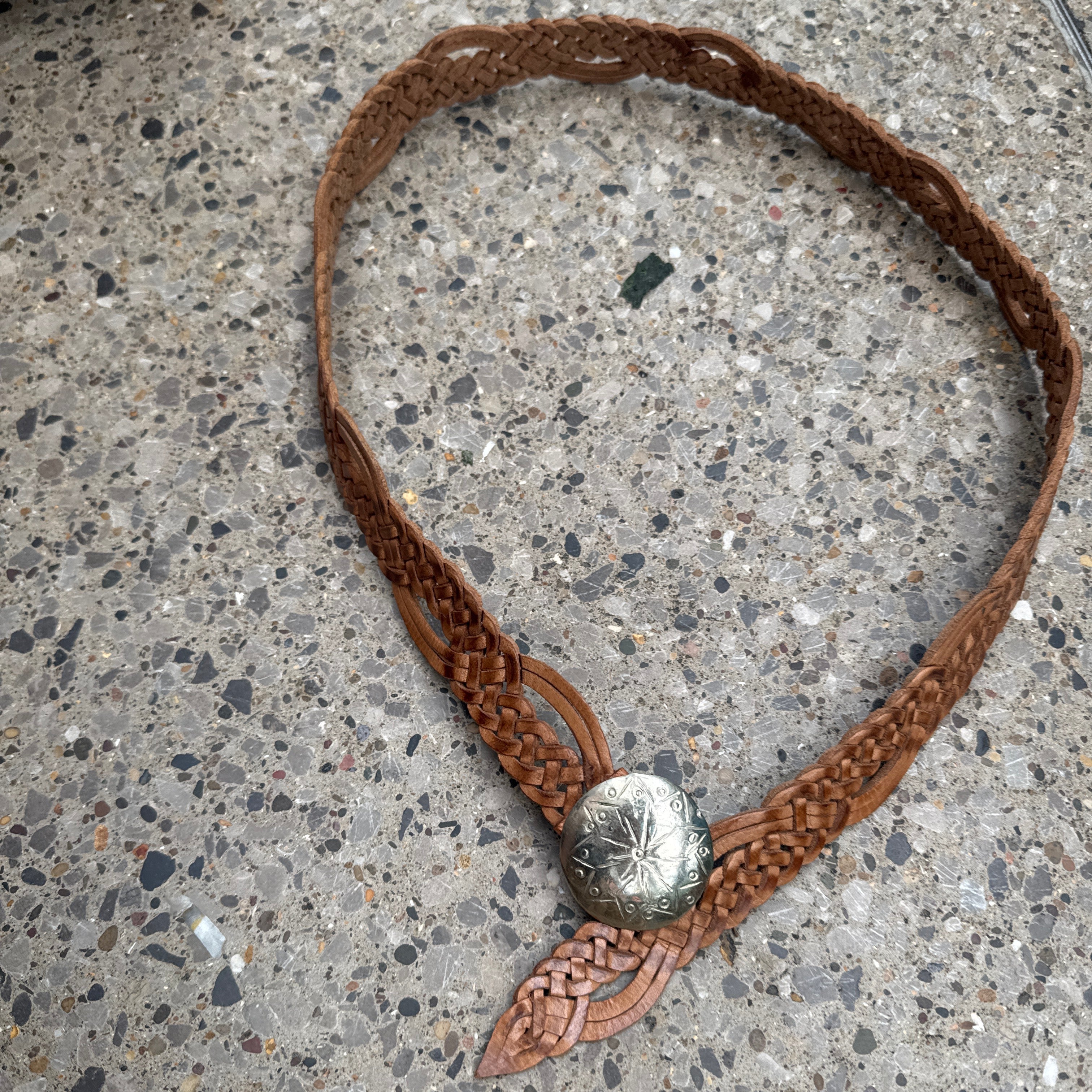 Braided Leather Belt – round Silver patterned  Buckle