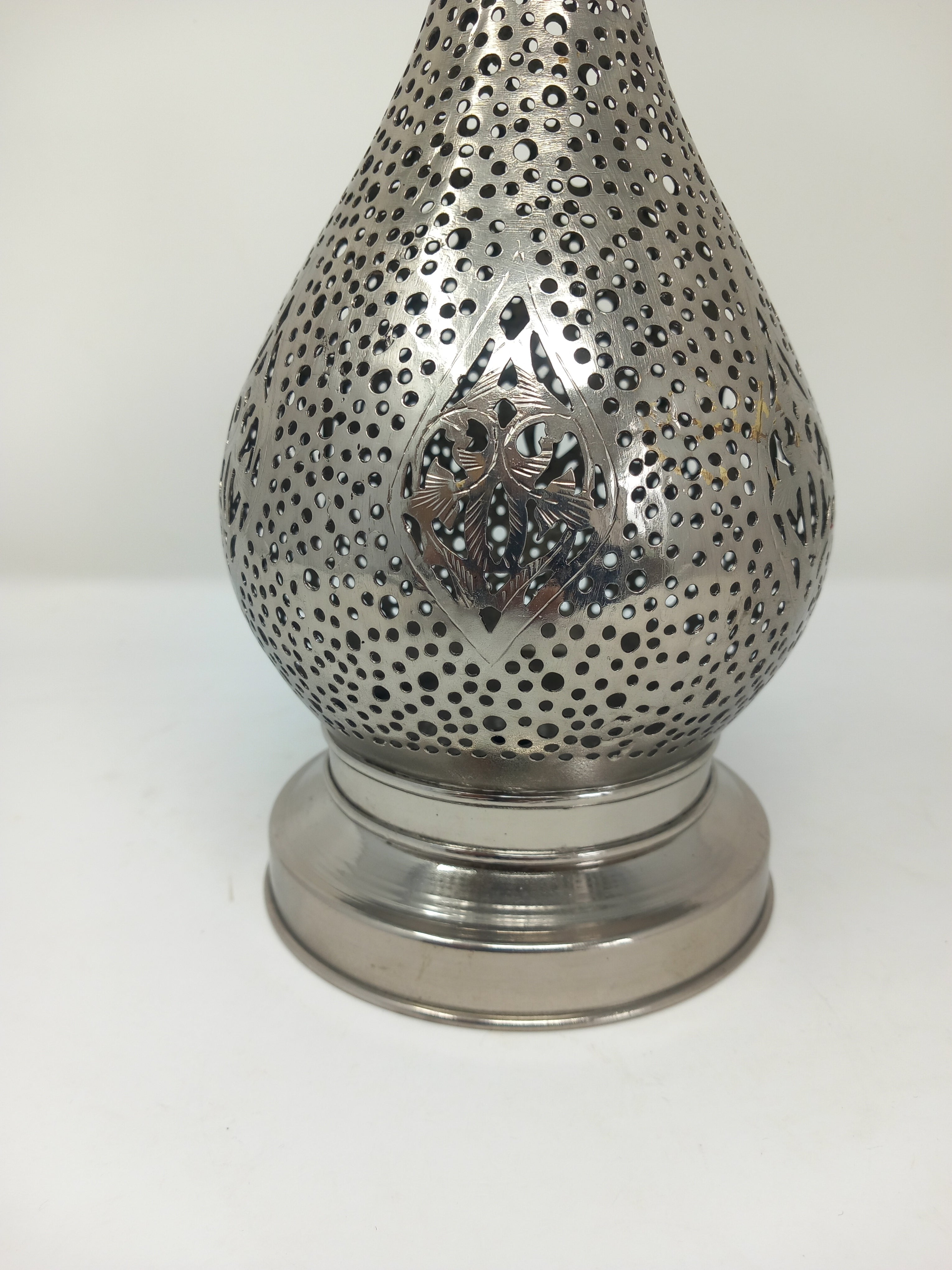 Silver Brass small tear shape patterned Filigree table lamp