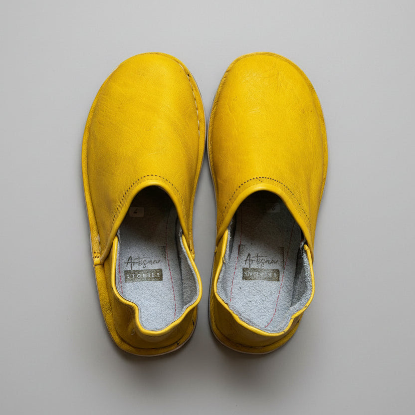 Handcrafted Moroccan Leather Babouche Slippers – Unisex Indoor & Outdoor Comfort