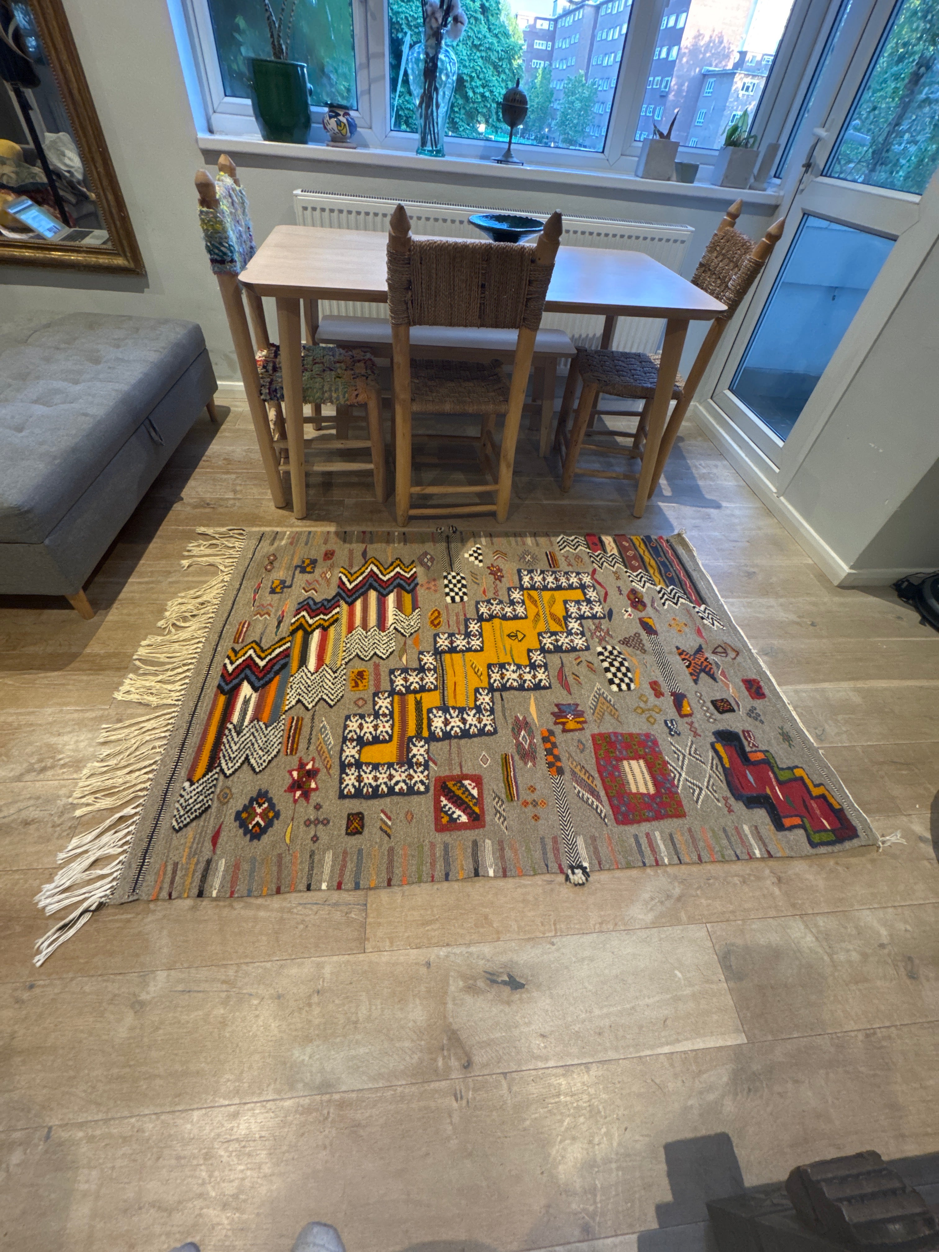 Handwoven Taznakht Rug – Geometric Wool Rug in Brown & Grey | 163 x 120 cm