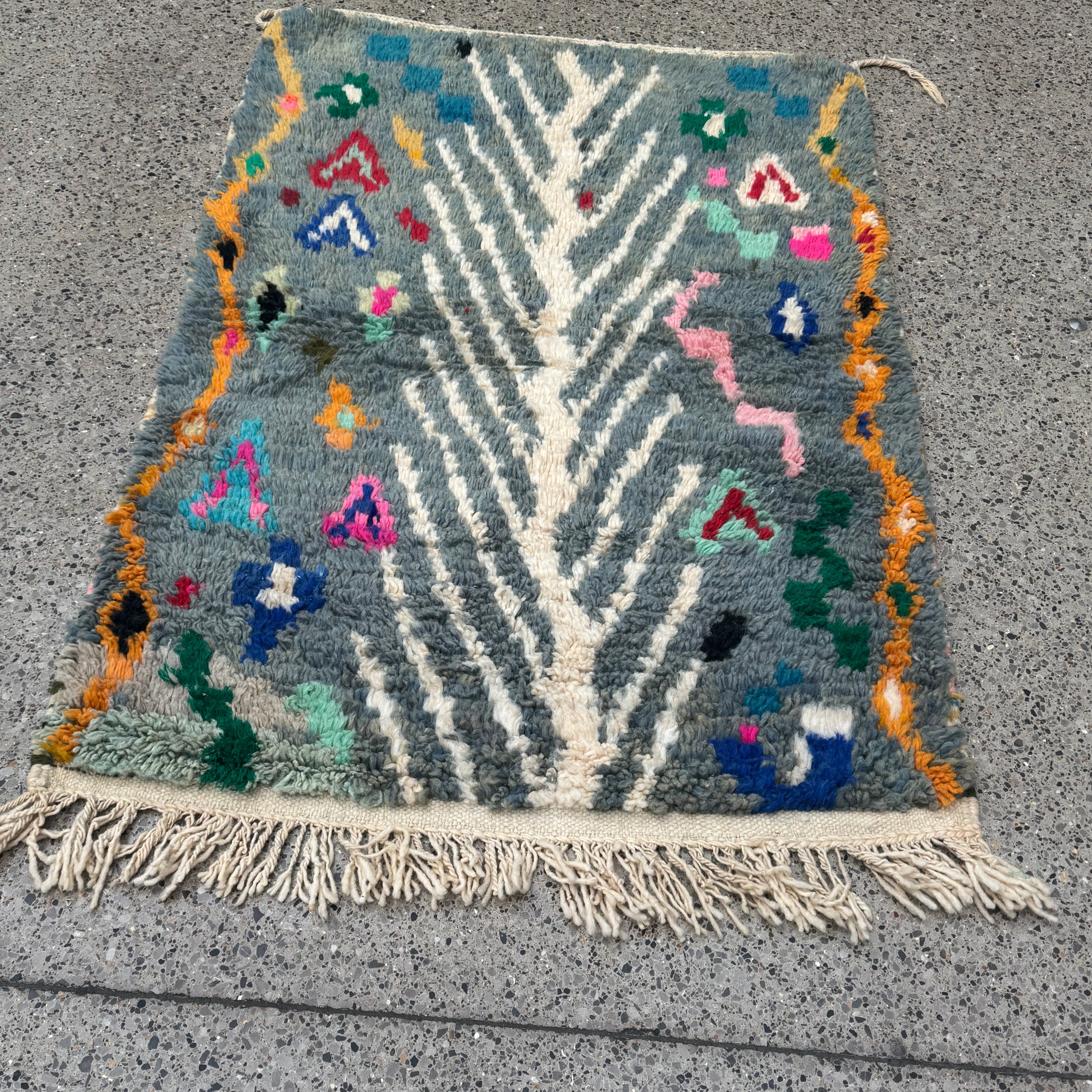 Boujaad Wool rug "Central diamond motif" 146 x 98 cm