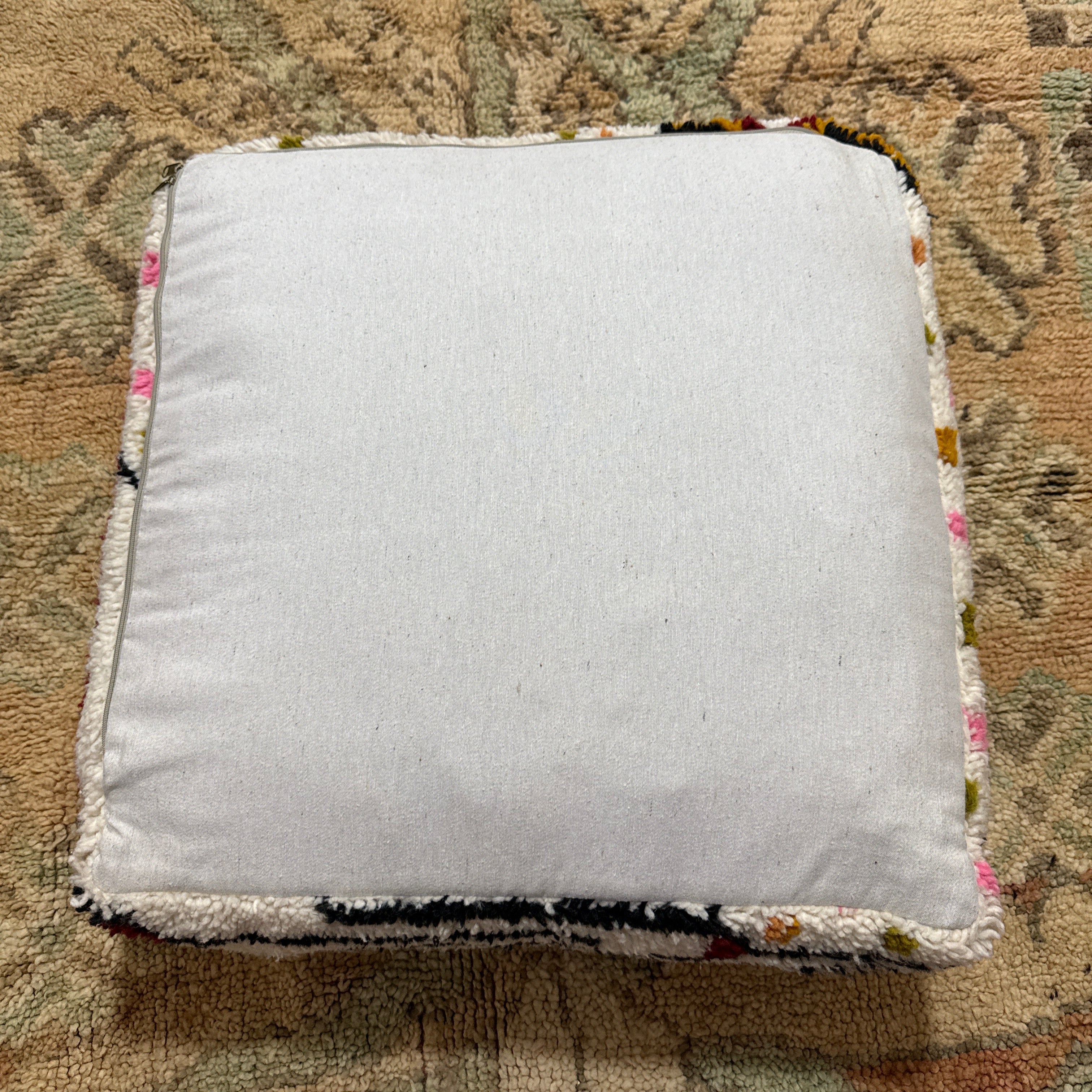 Vintage Moroccan Boujaad Pouffe – White with Multicolour Dots & Black Line (60×60×20 cm)
