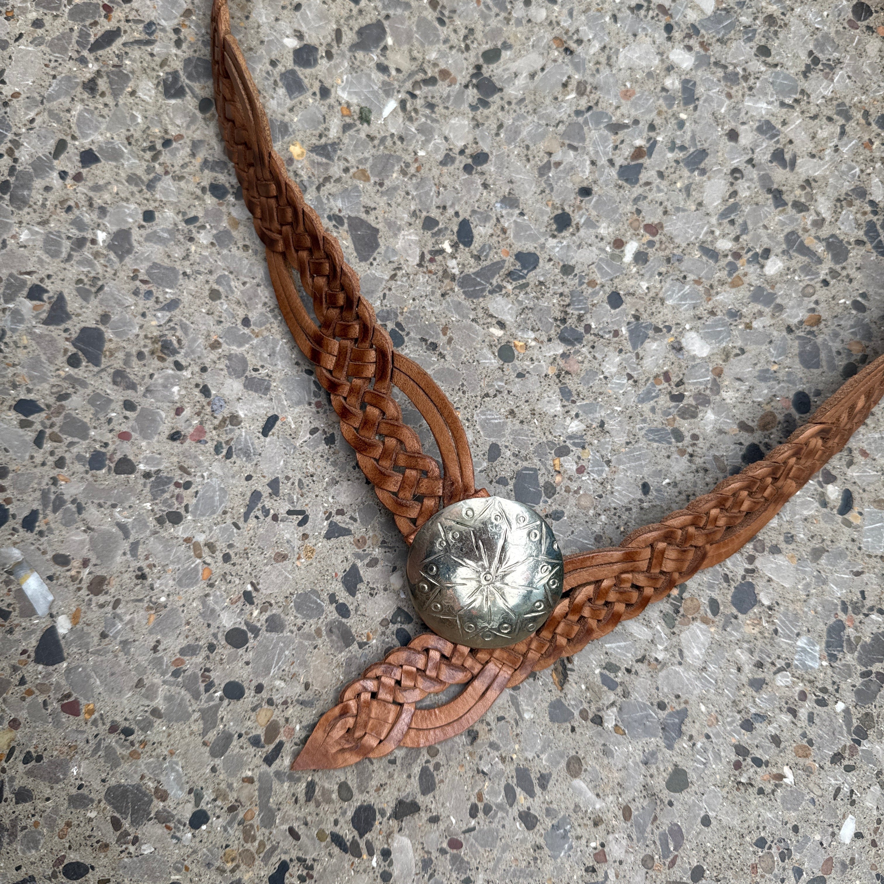 Braided Leather Belt – round Silver patterned  Buckle