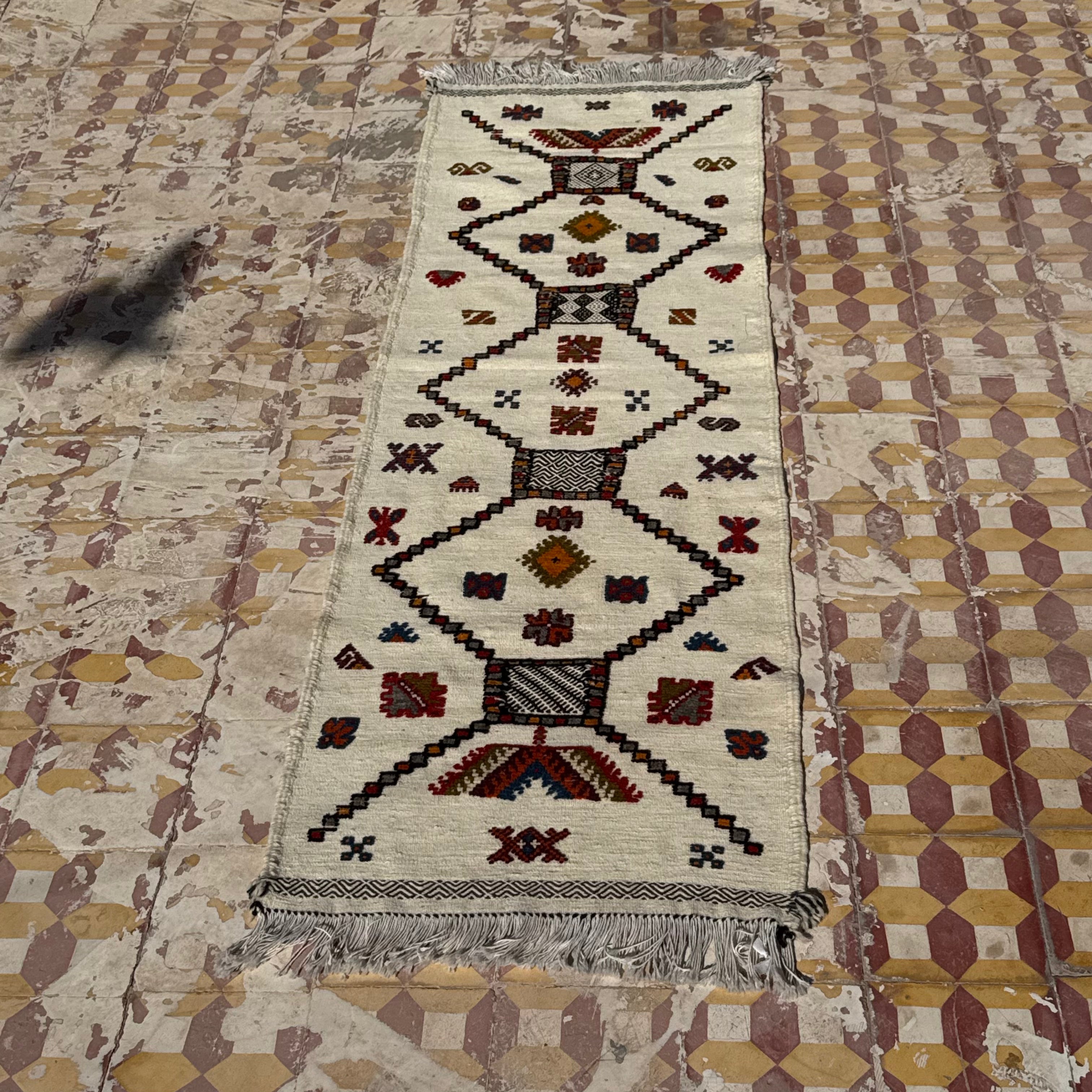 Handwoven Taznakht Wool Runner – 200 x 63 cm | Moroccan Corridor Rug