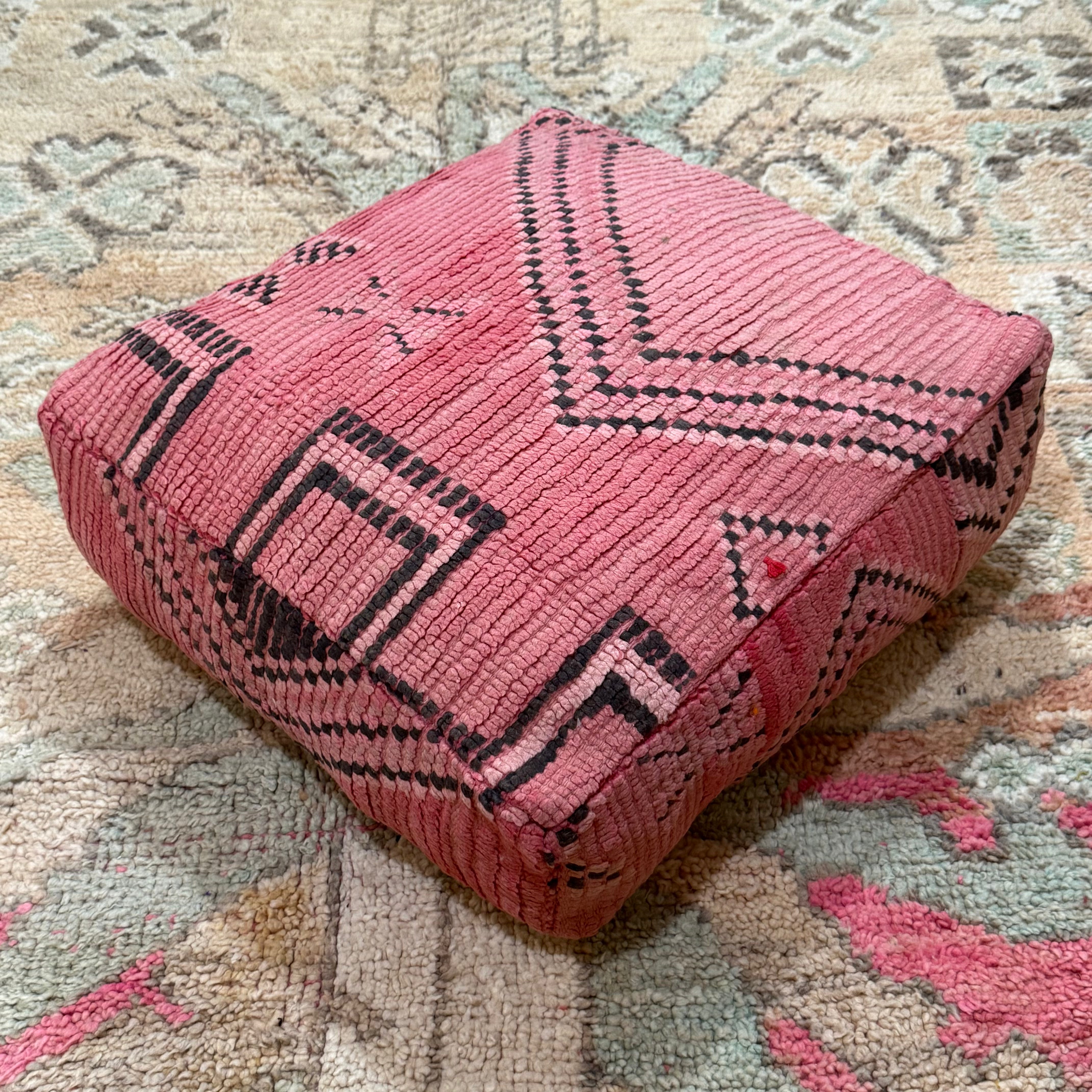 Vintage Boujad Pouffe – Soft Rose Pink with Bold Black Geometric Pattern (60 × 60 × 20 cm)
