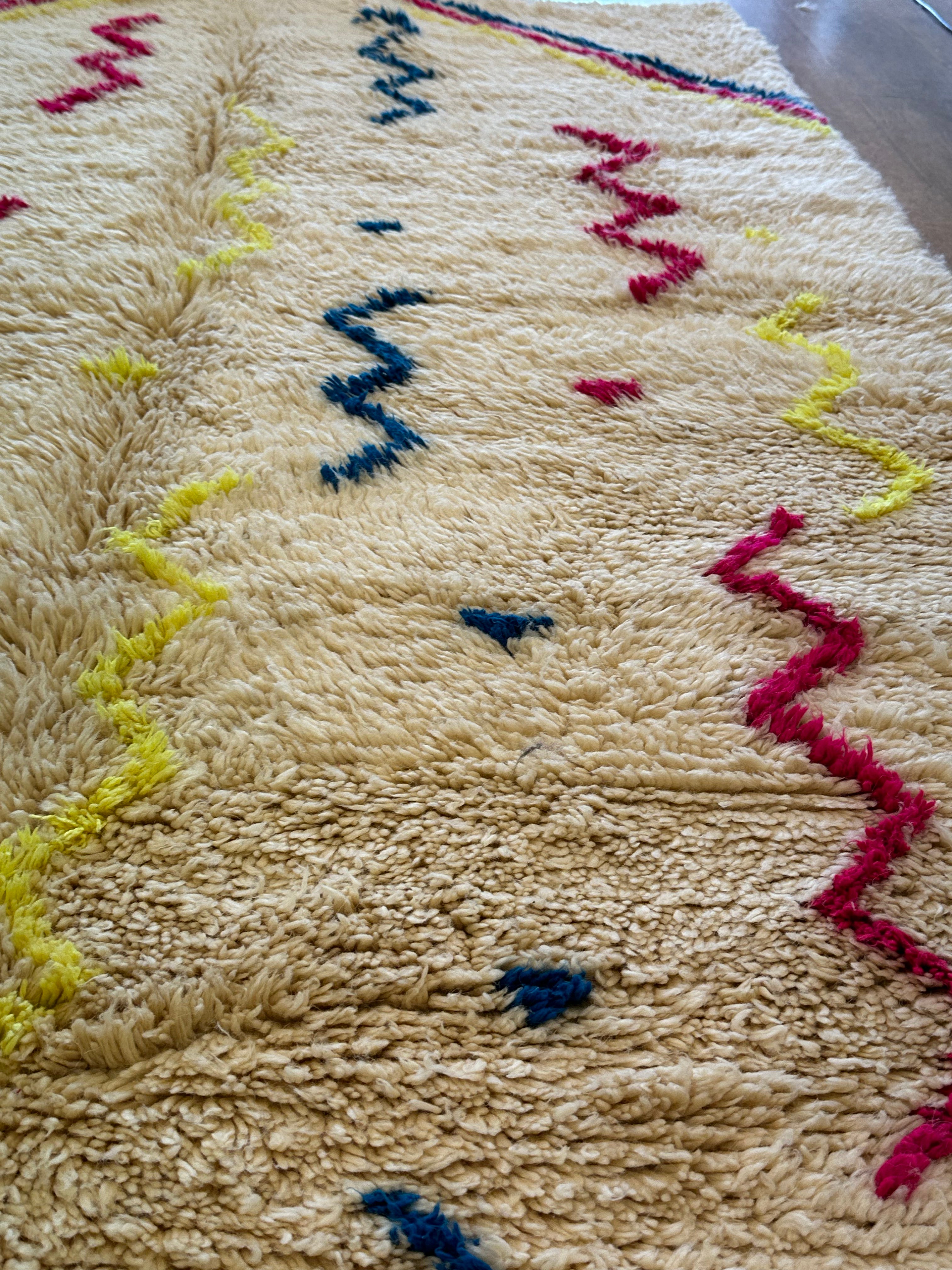 BENI OURAIN RUG 255 X 155 CM - Artisan Stories 