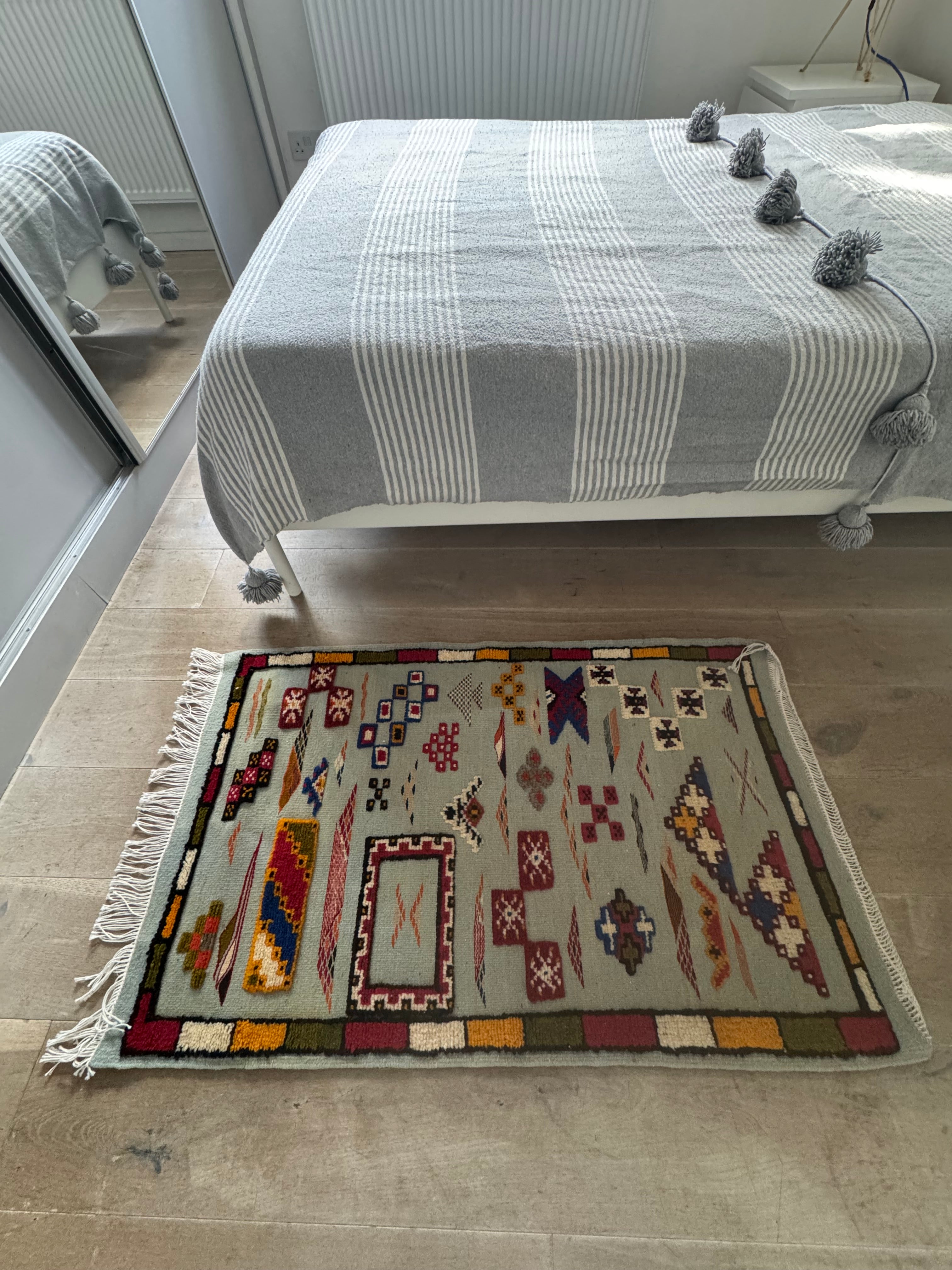 Authentic Handwoven Taznakht Rug – 116 x 70 cm
