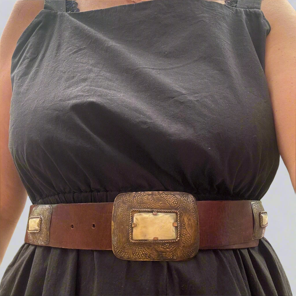 Chocolate Brown Leather Belt – Antique rectangle Brass Buckle & Horn Detail