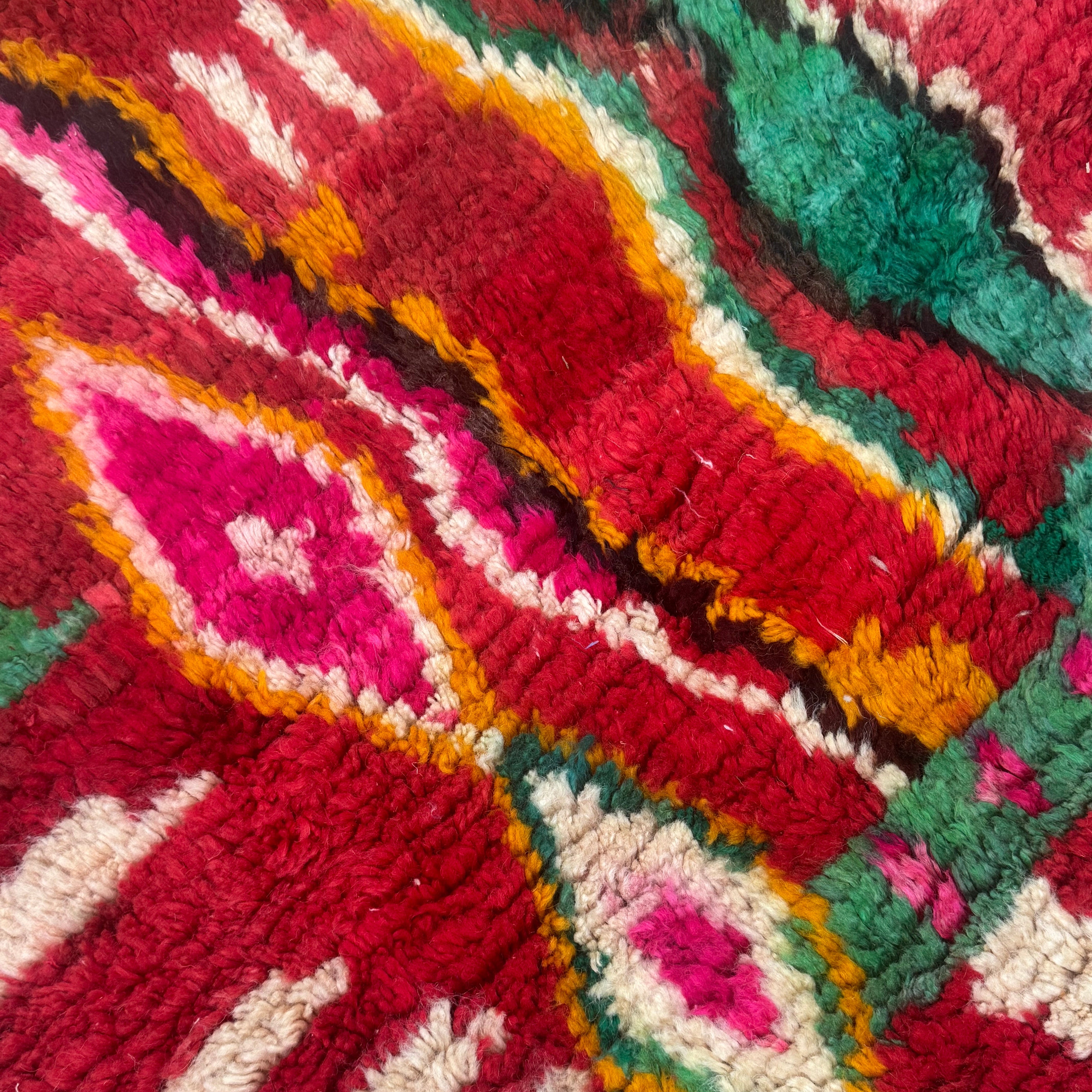 Boujaad Moroccan Rug - Red & Green Abstract Wool 147 x 98 cm