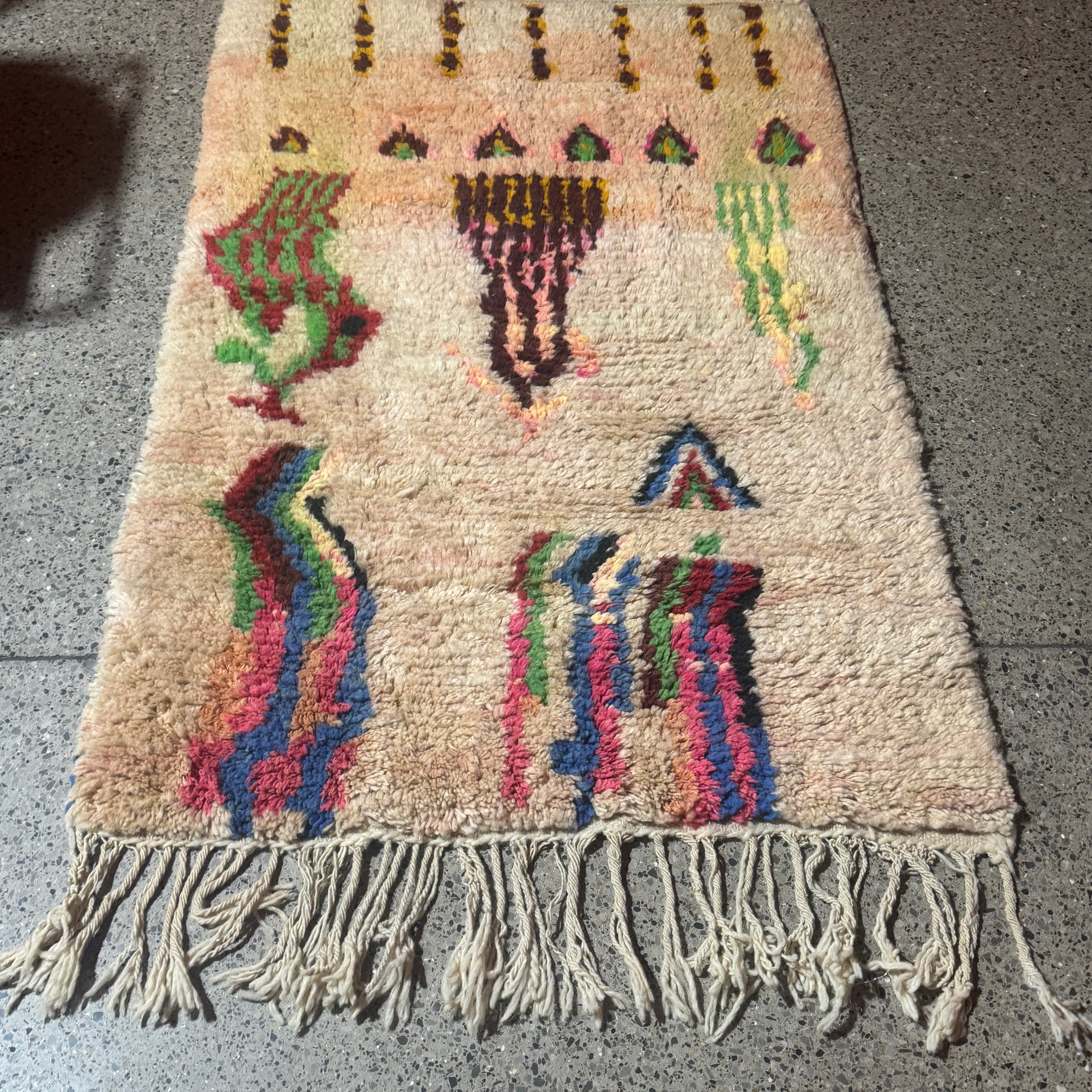 Boujaad Wool Rug " Desert Totems " 155 x 100 cm