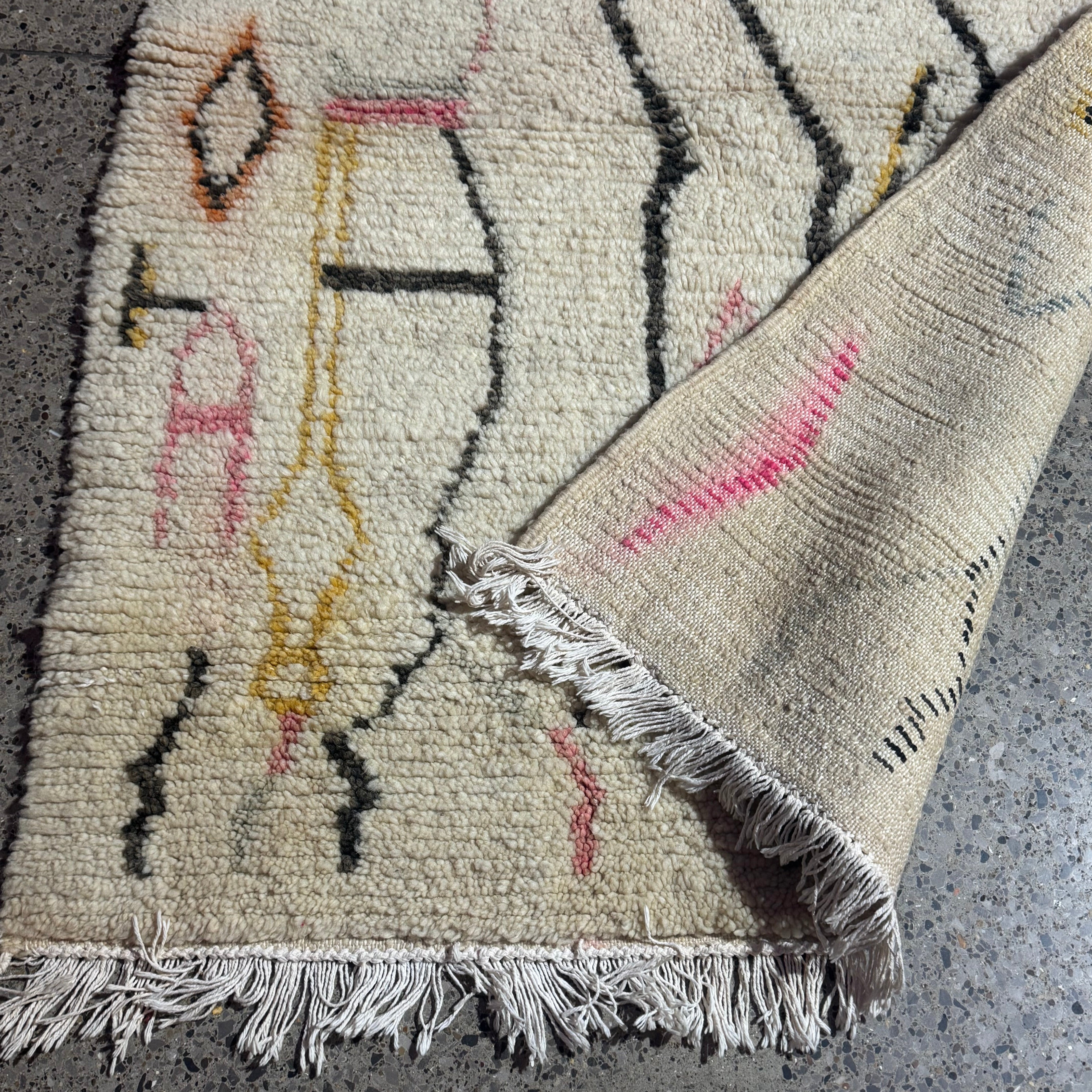 Boujaad Wool Rug “Earth Lines” – 150 × 100 cm