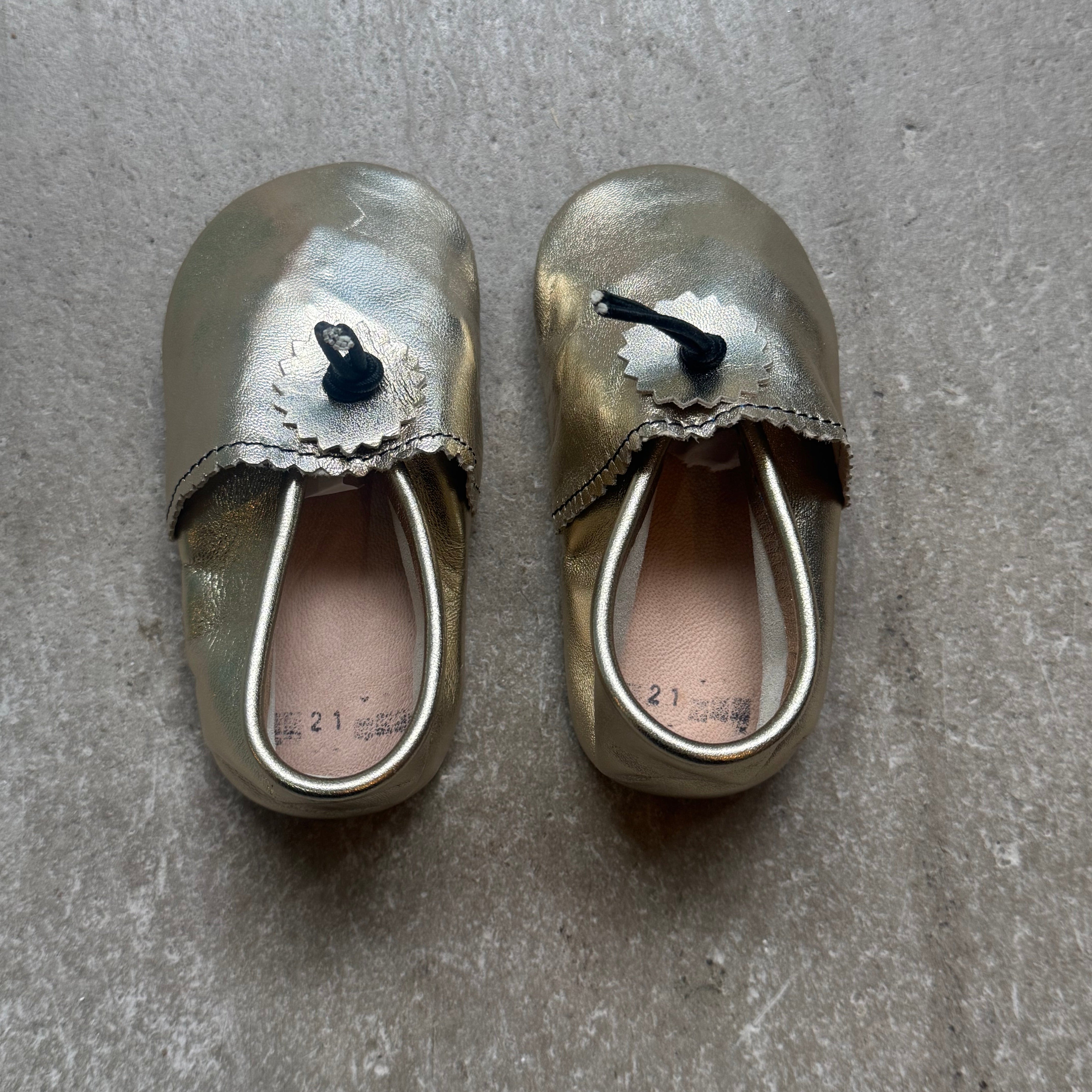 Handmade Moroccan Suede Baby Booties – Soft Sole | 7 Sizes & 4 Colours