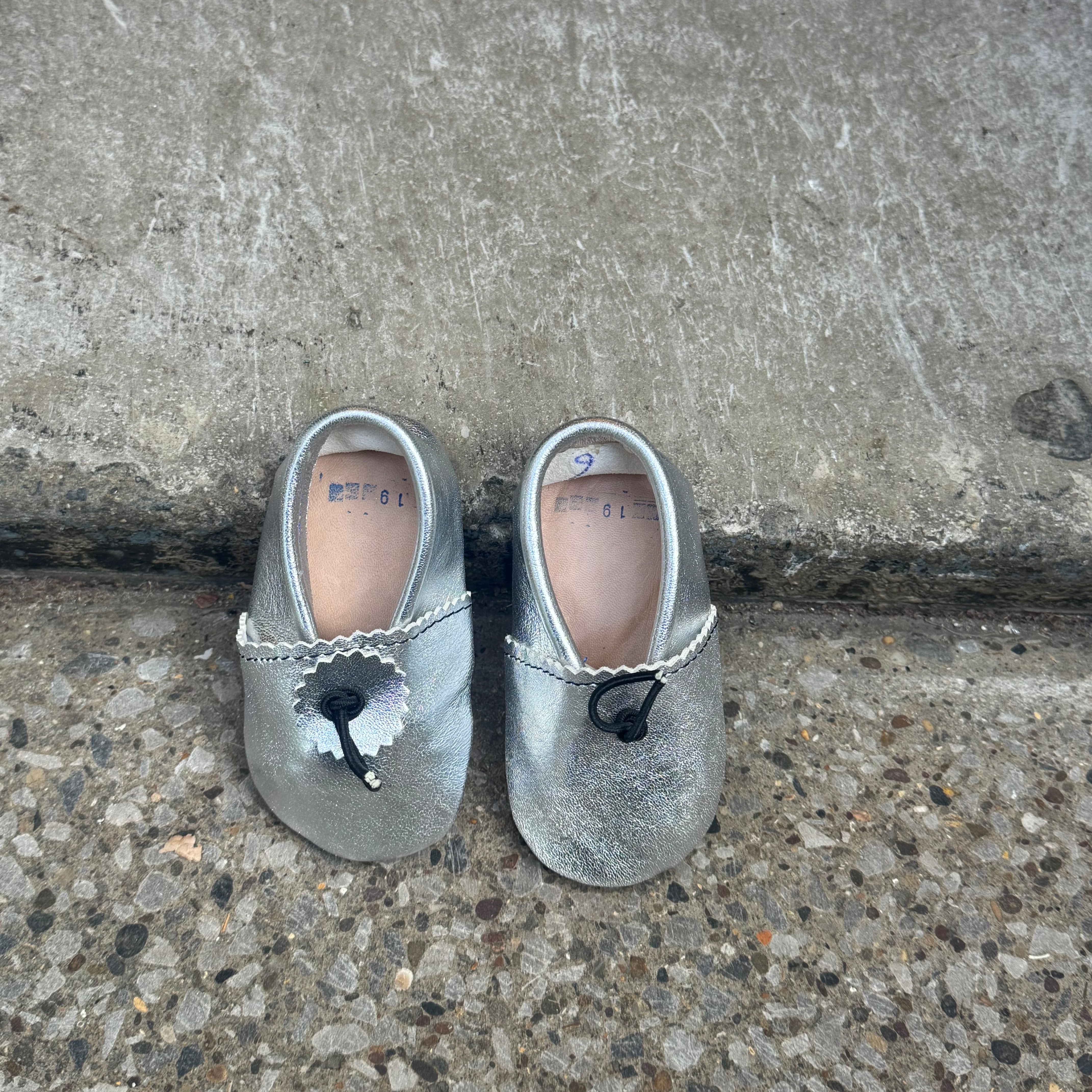 Handmade Moroccan Suede Baby Booties – Soft Sole | 7 Sizes & 4 Colours