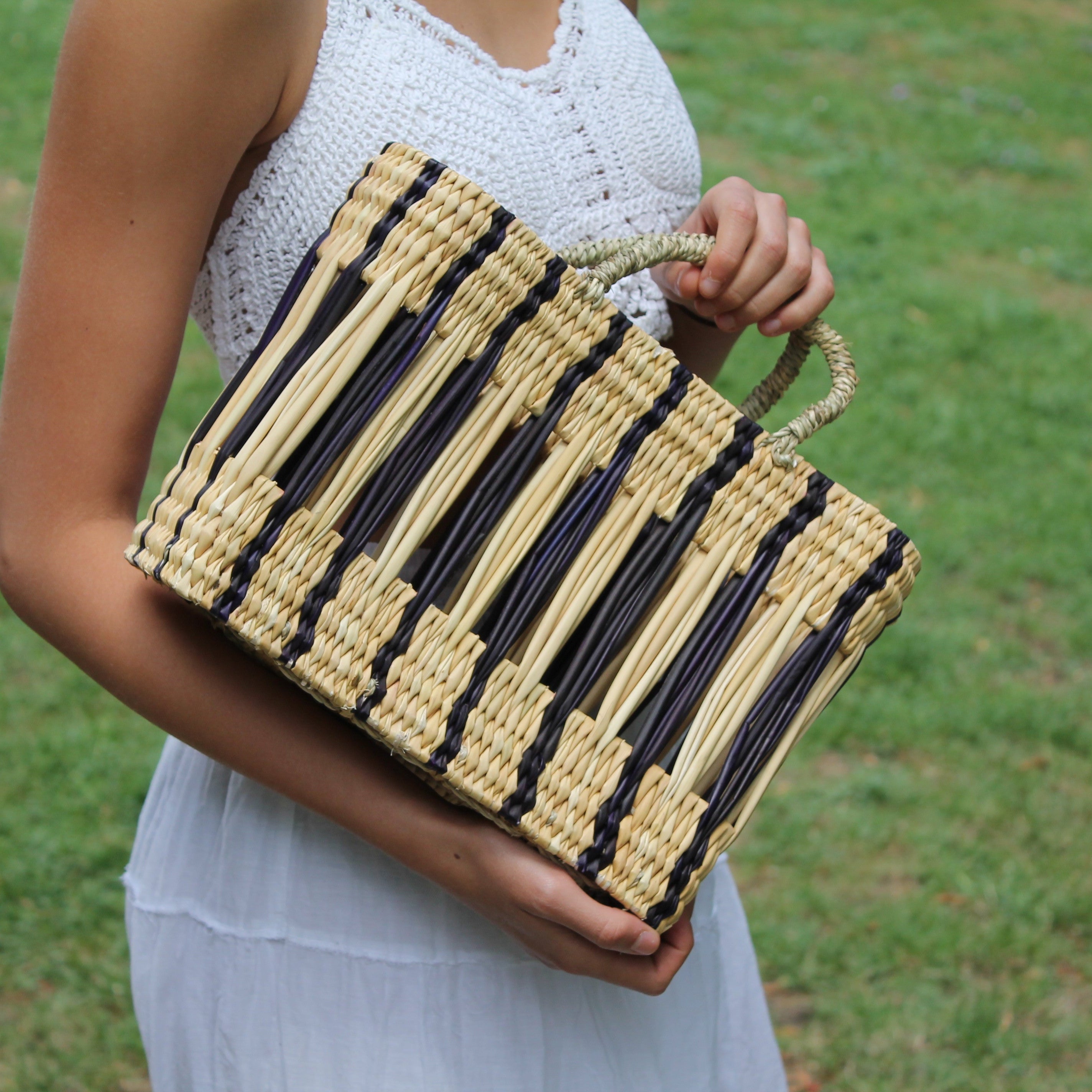 Essaouira Reed Basket Bag – Dark Blue Stripe