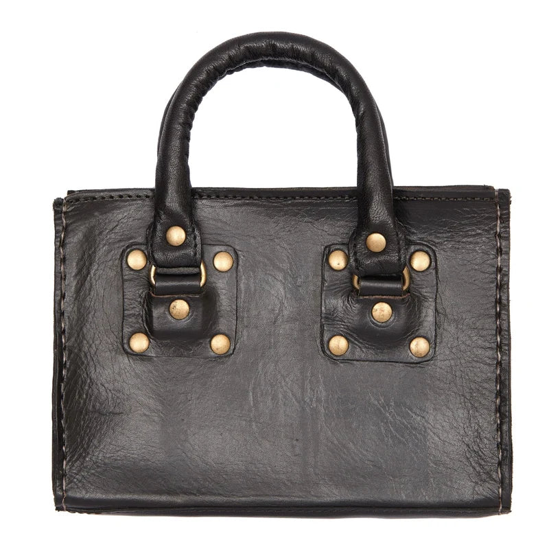 Hellbraune Lederbox-Handtasche – Vintage-inspiriertes & zeitloses Design