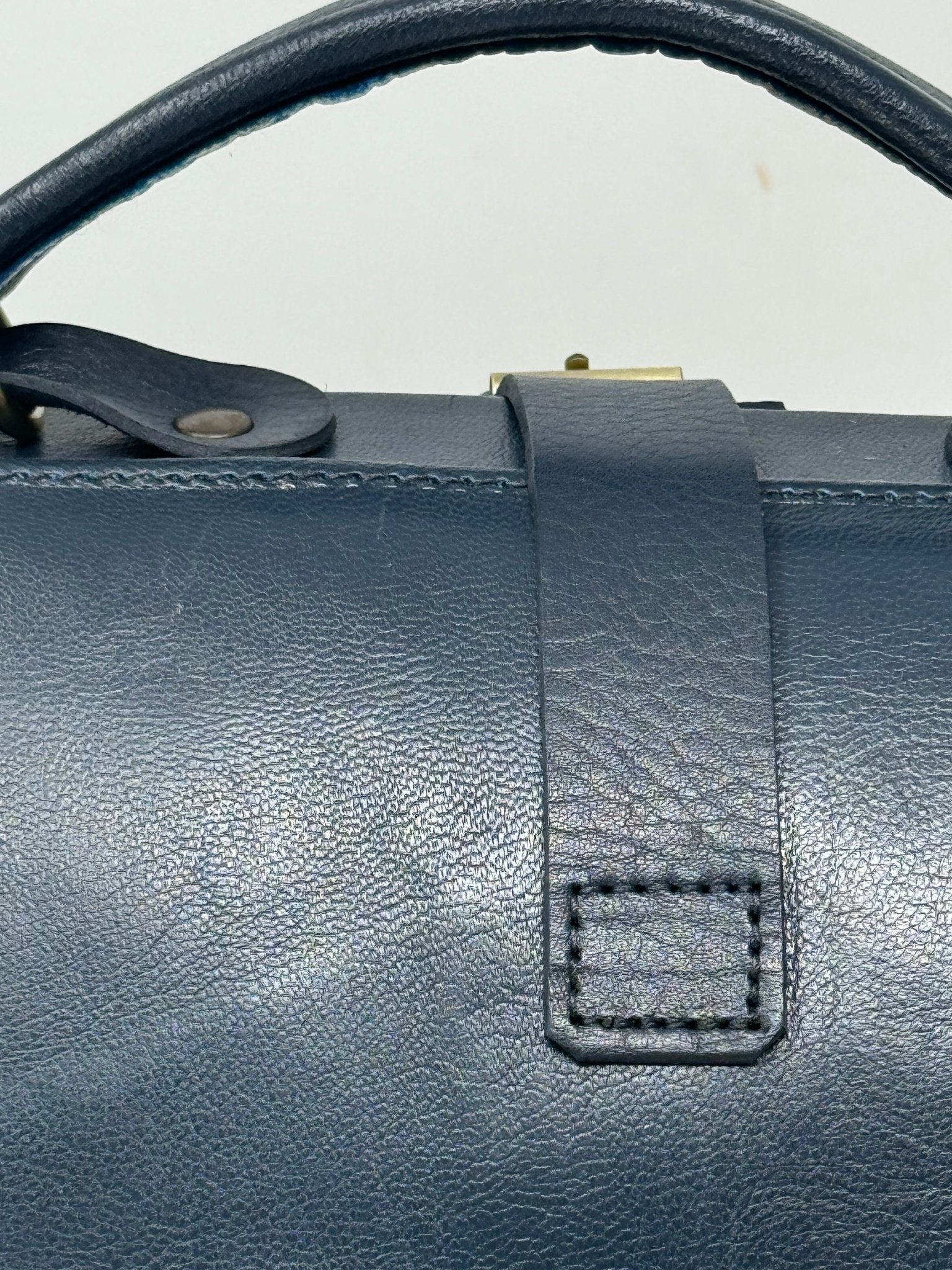 Blue Leather Doctor handbag - Artisan Stories