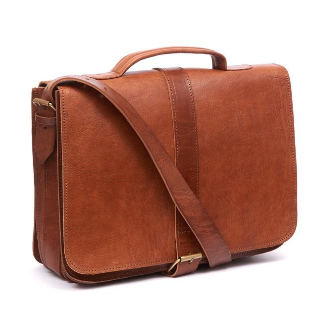 Darwin Leather Messenger Briefcase light brown - Artisan Stories